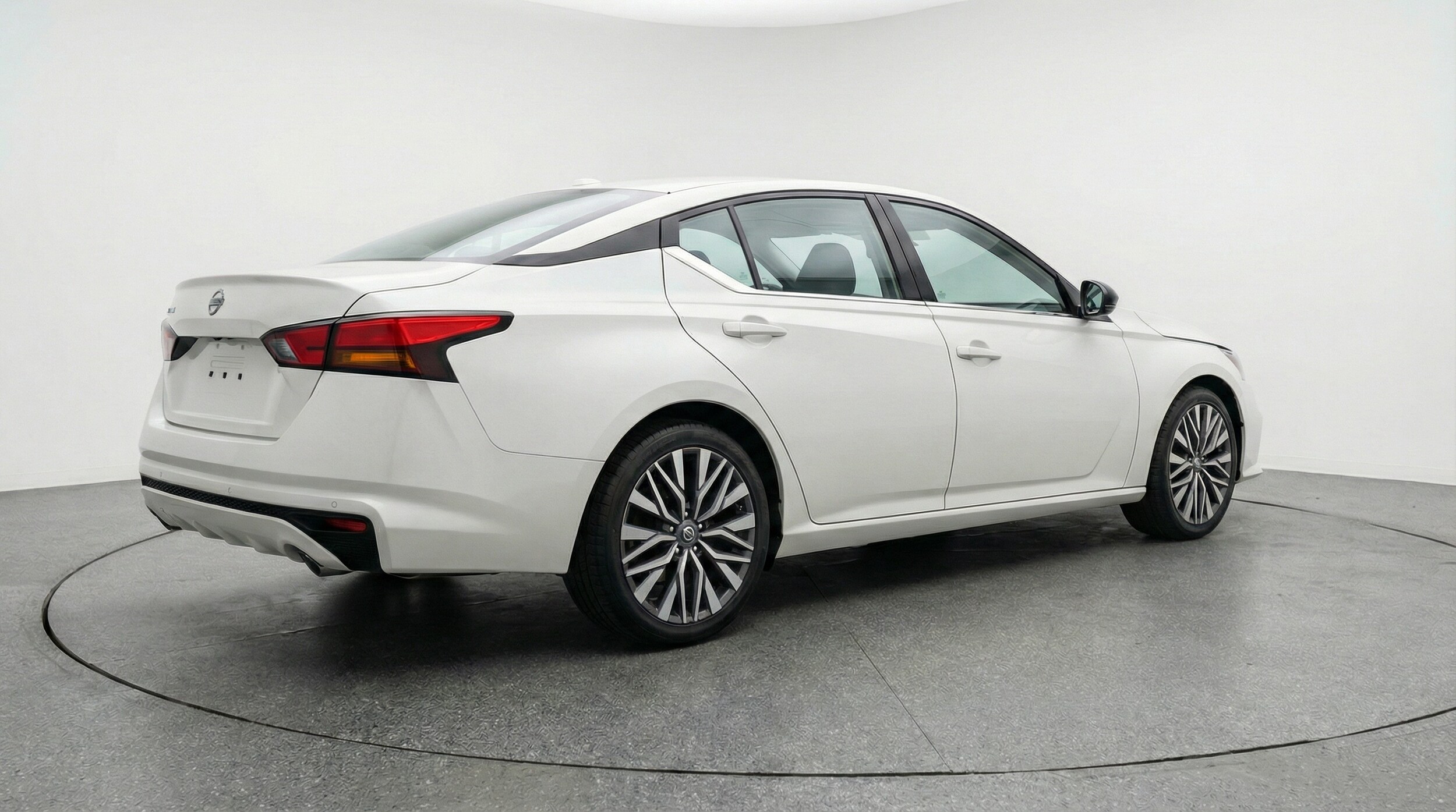 Thumbnail: 2025 Nissan Altima - 7