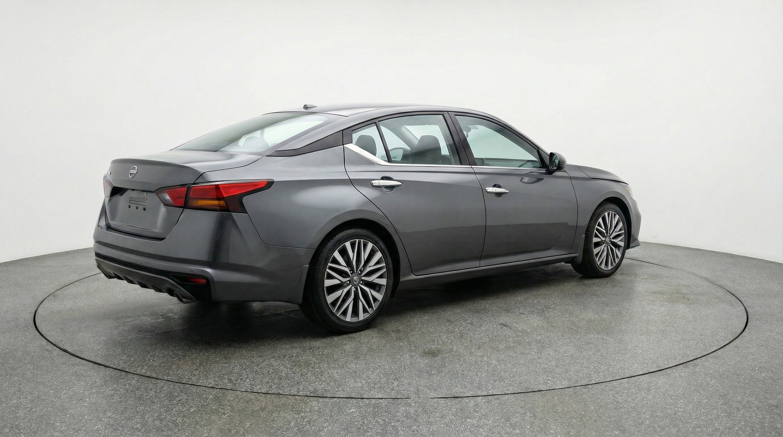 Thumbnail: 2025 Nissan Altima - 9