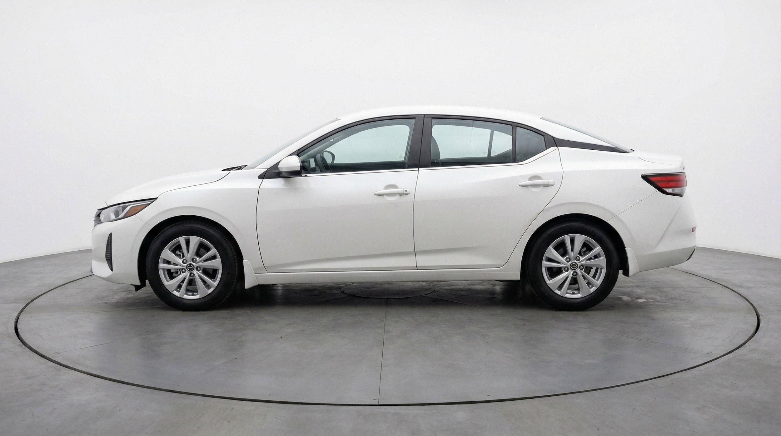 Thumbnail: 2025 Nissan Sentra - 5
