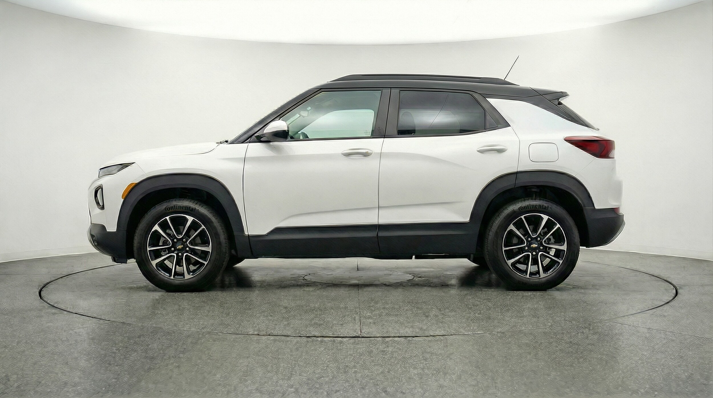 Thumbnail: 2025 Chevrolet TrailBlazer - 4