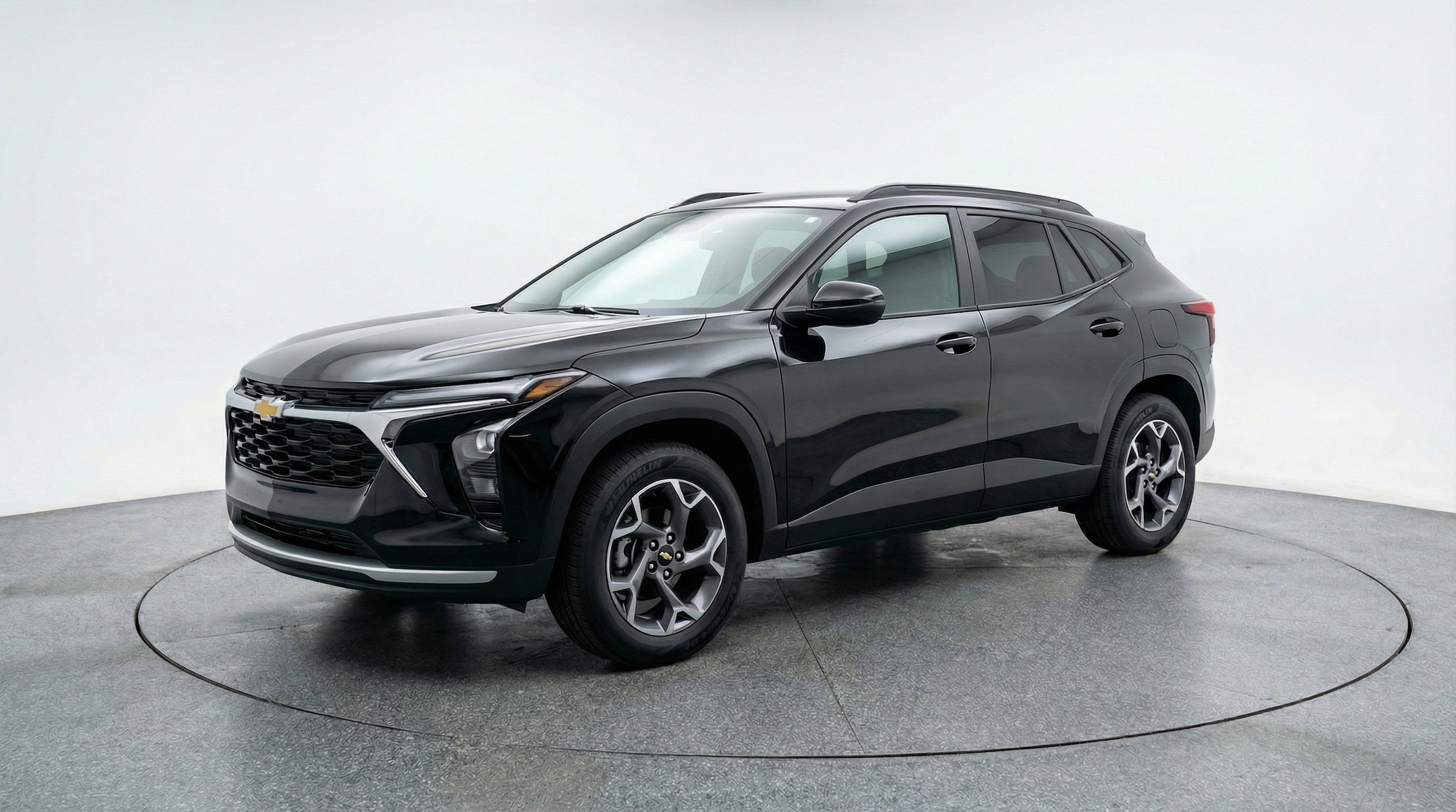 Thumbnail: 2025 Chevrolet Trax - 3