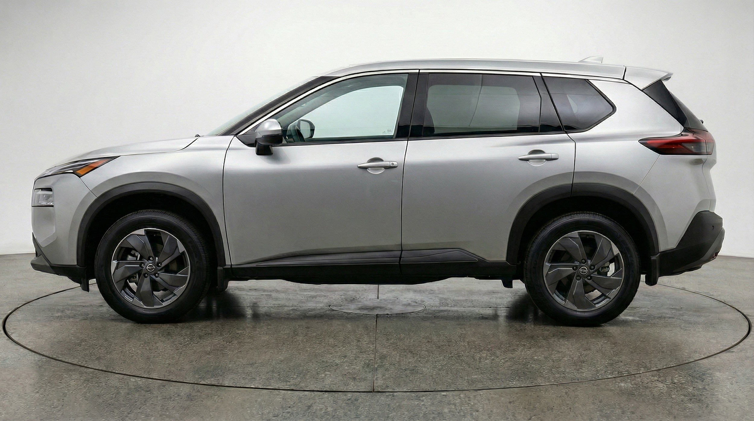 Thumbnail: 2025 Nissan Rogue - 5