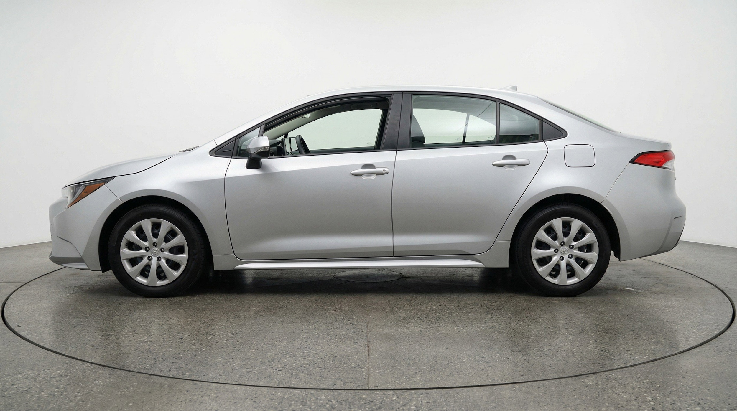 Thumbnail: 2025 Toyota Corolla - 5