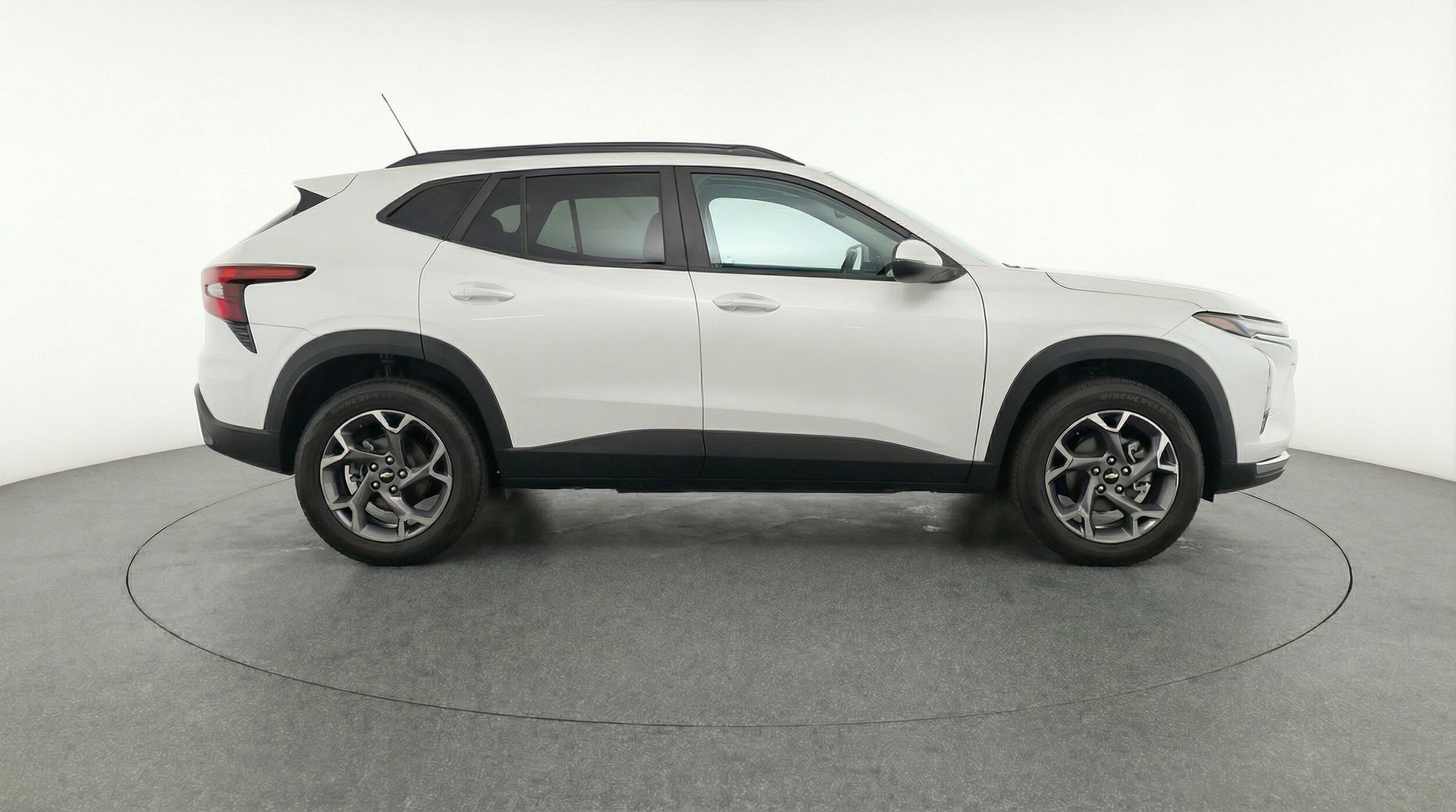 Thumbnail: 2025 Chevrolet Trax - 11