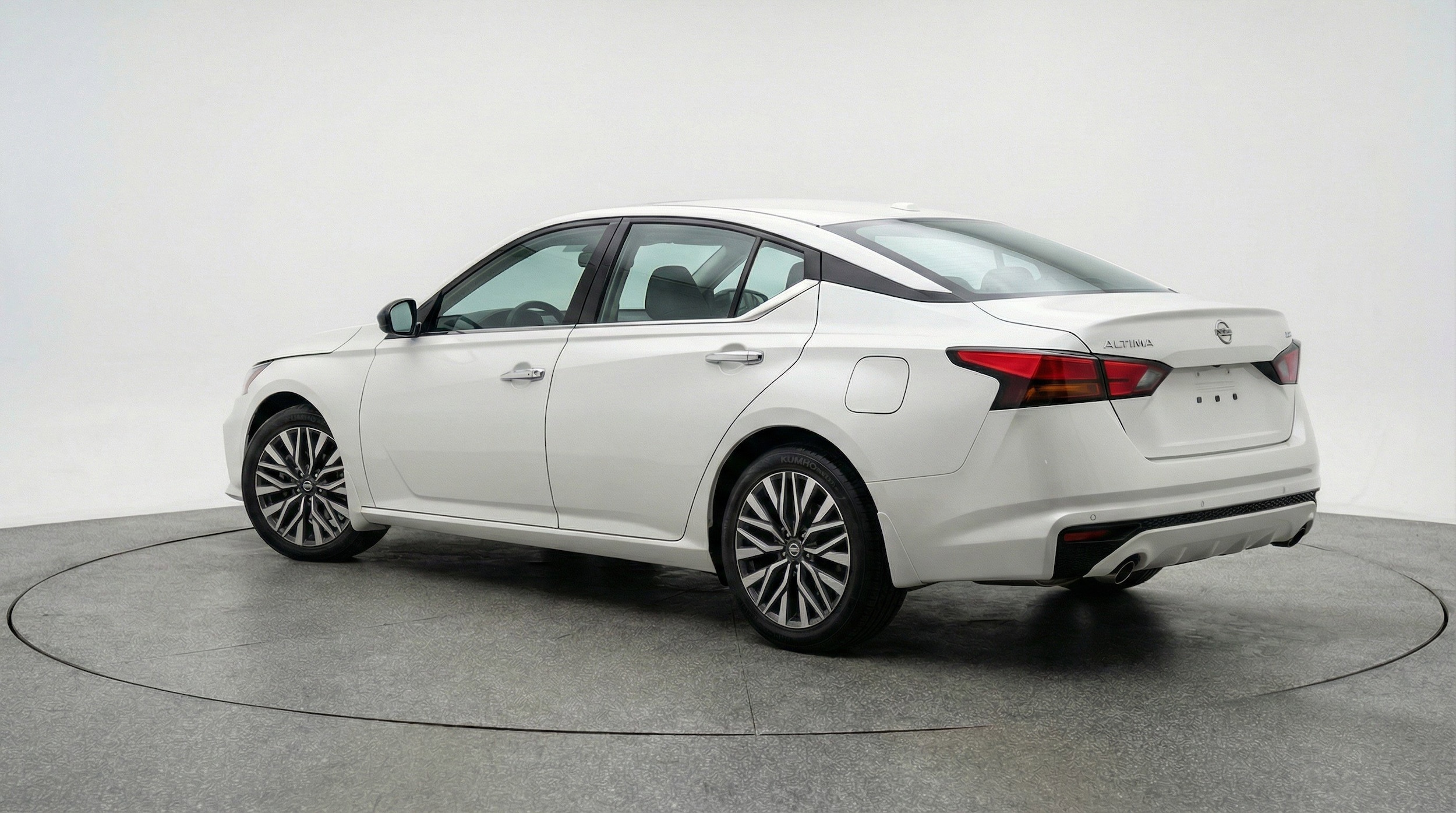 Thumbnail: 2025 Nissan Altima - 6