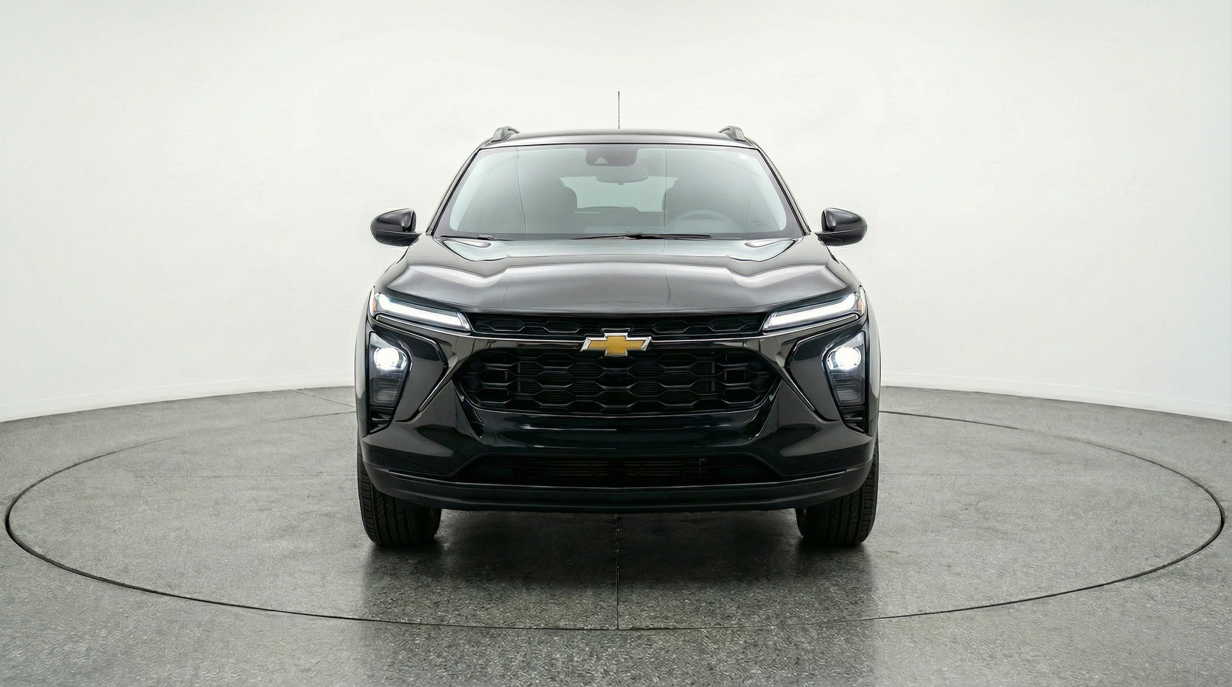 Thumbnail: 2025 Chevrolet Trax - 2