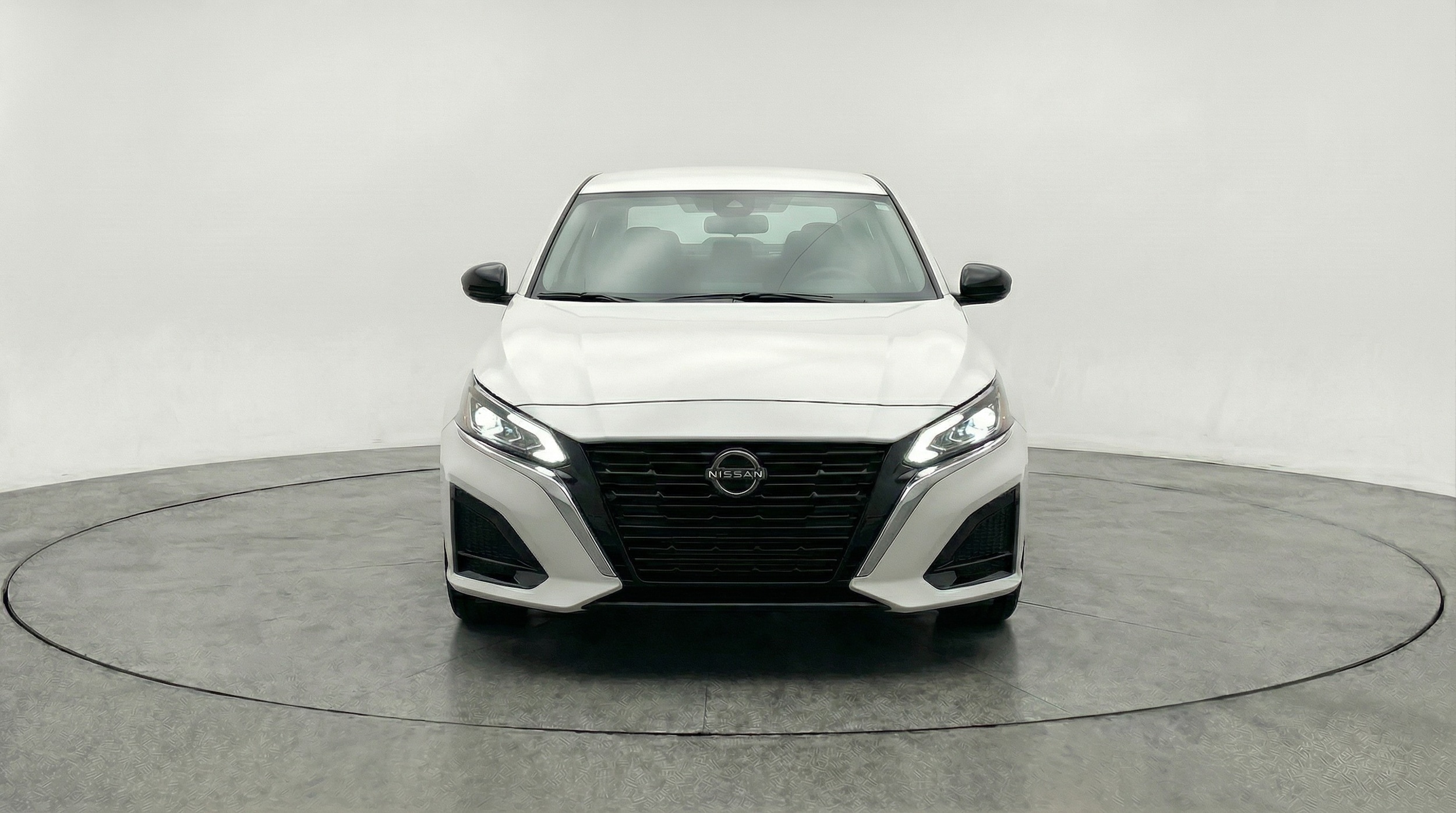 Thumbnail: 2025 Nissan Altima - 2