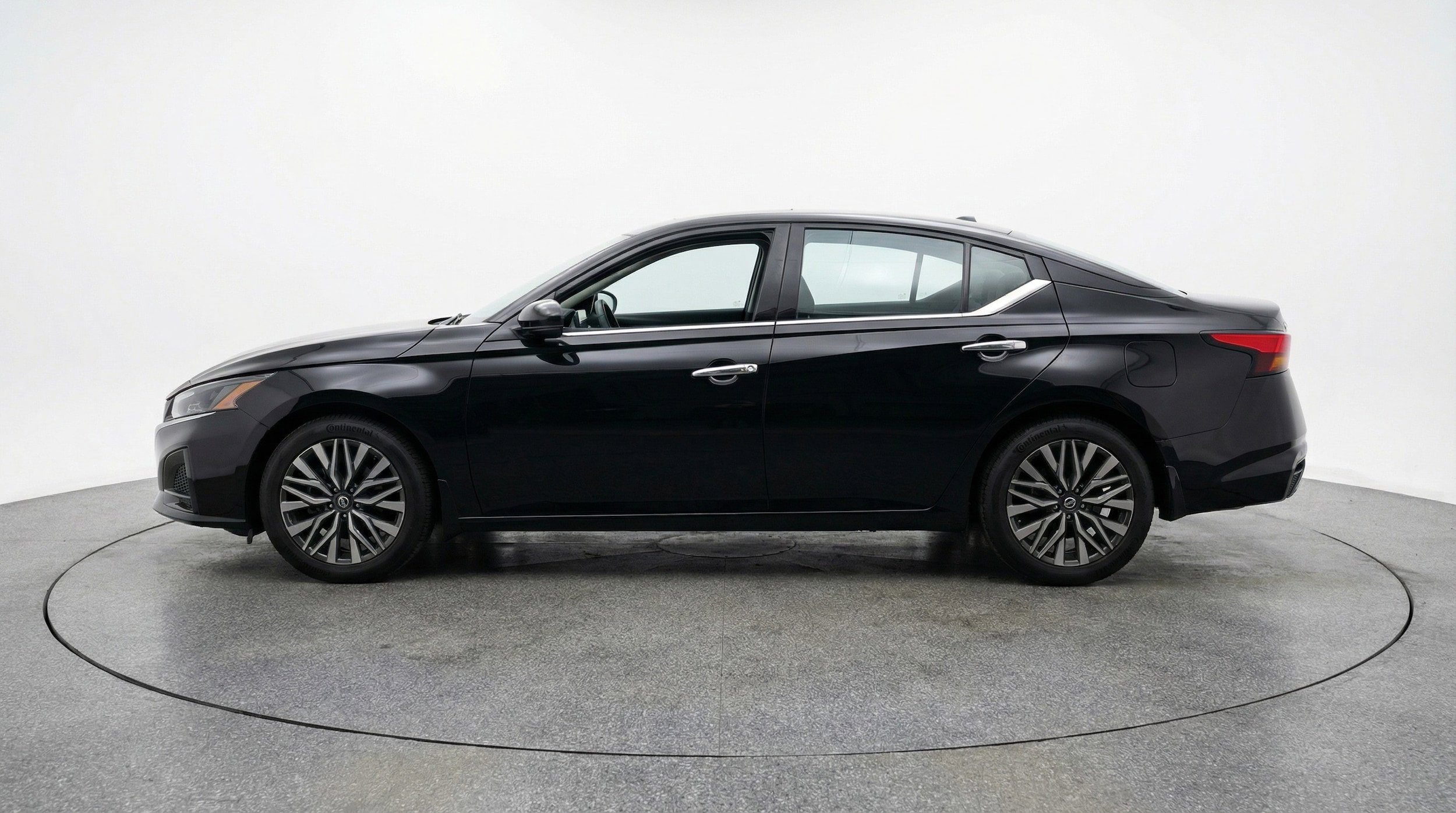 Thumbnail: 2025 Nissan Altima - 4
