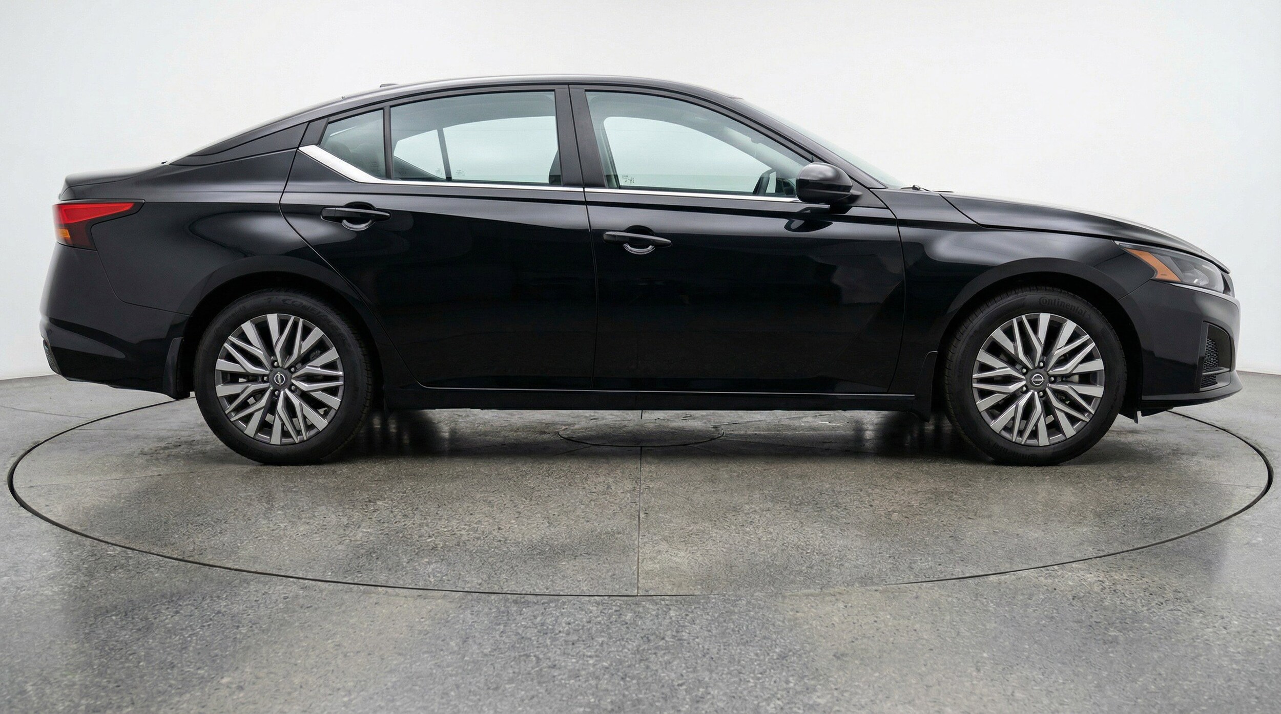 Thumbnail: 2025 Nissan Altima - 11