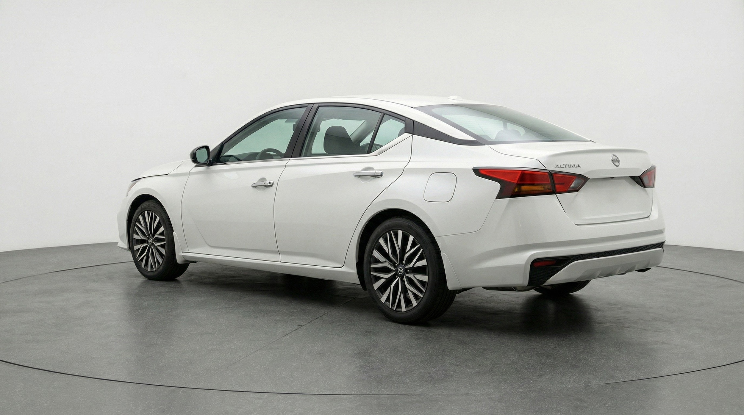 Thumbnail: 2025 Nissan Altima - 6