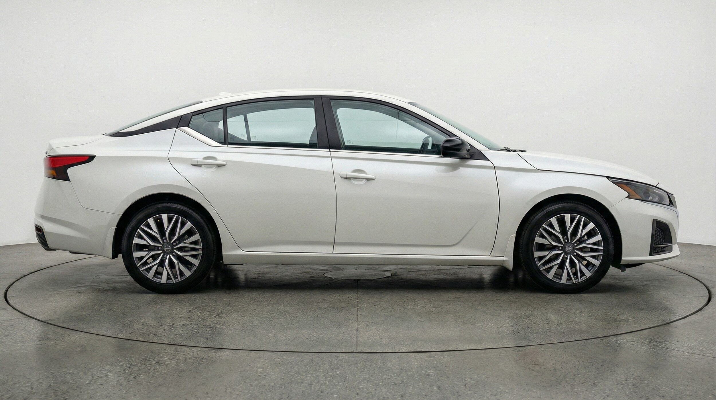 Thumbnail: 2025 Nissan Altima - 8