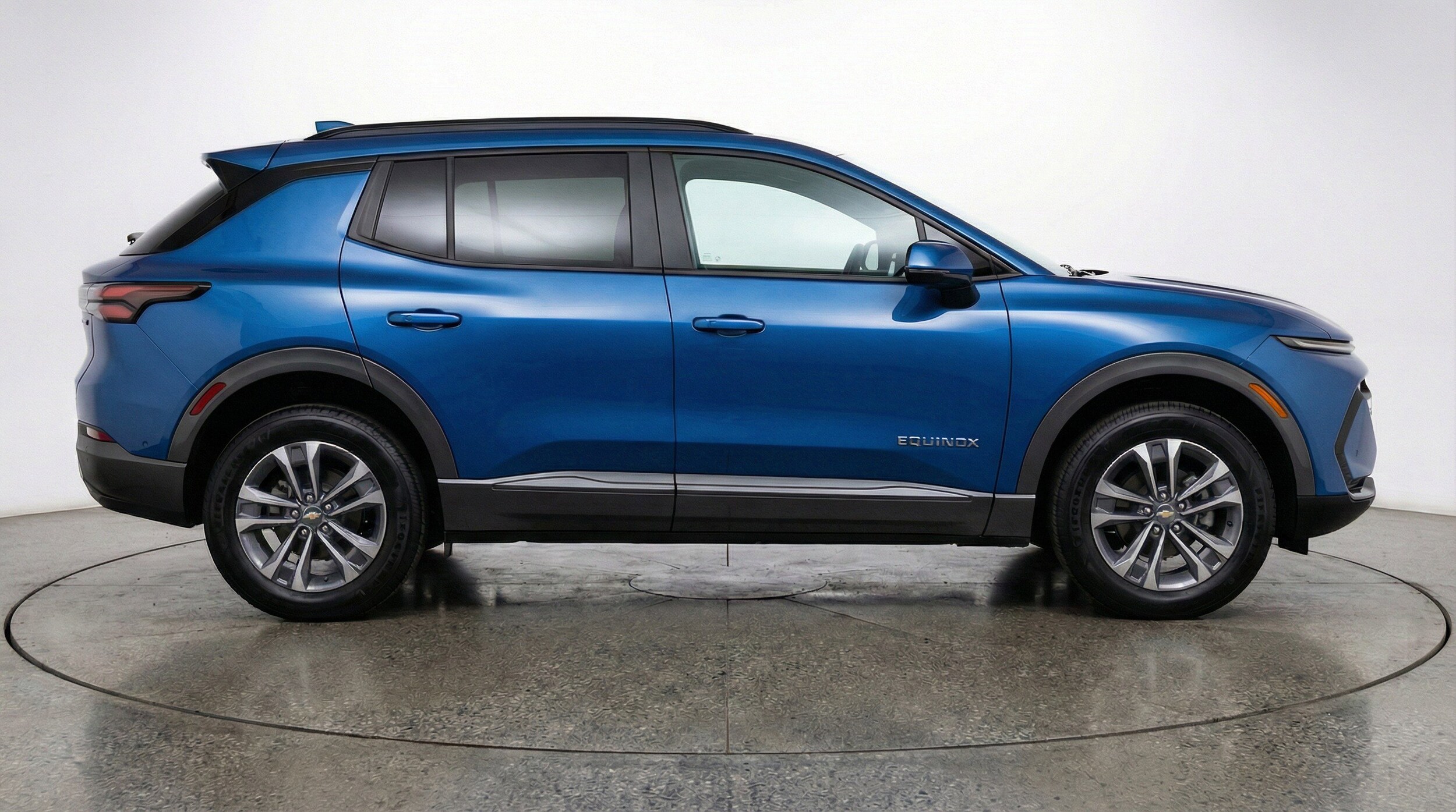 Thumbnail: 2025 Chevrolet Equinox - 11