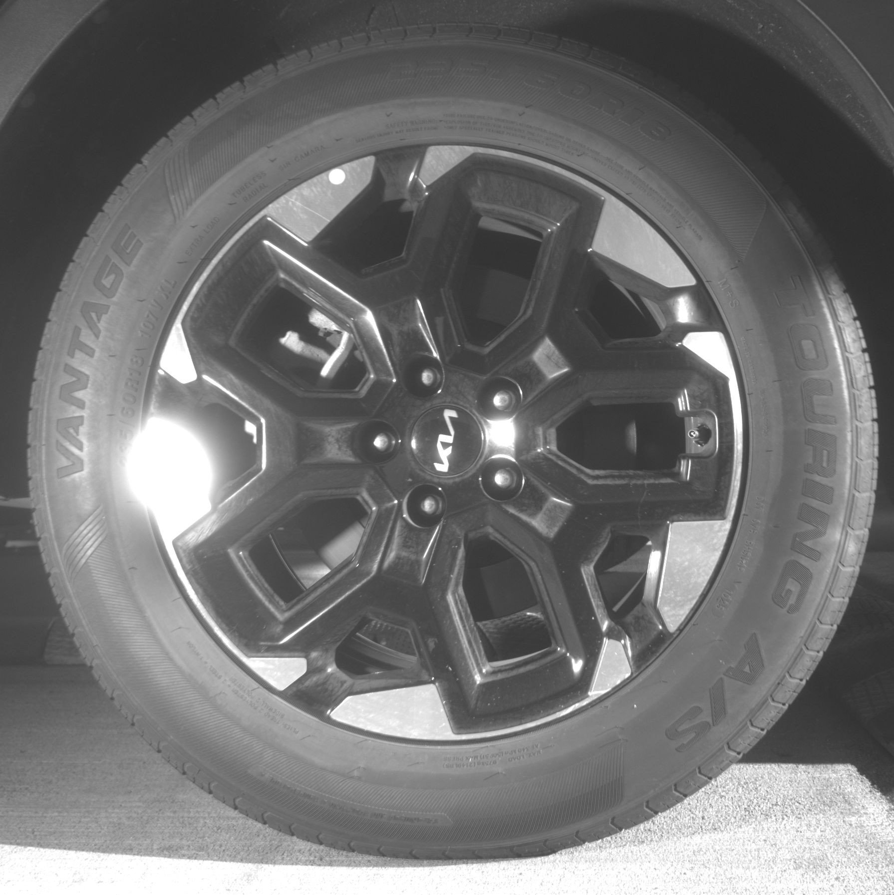 Thumbnail: 2024 Kia Sorento - 15