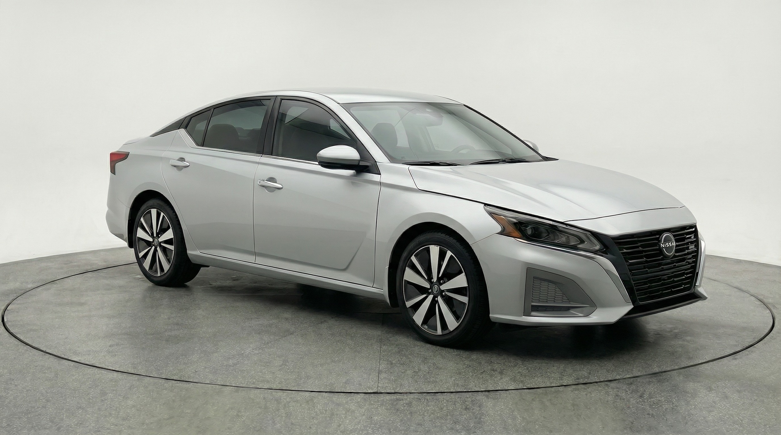 Thumbnail: 2025 Nissan Altima - 1