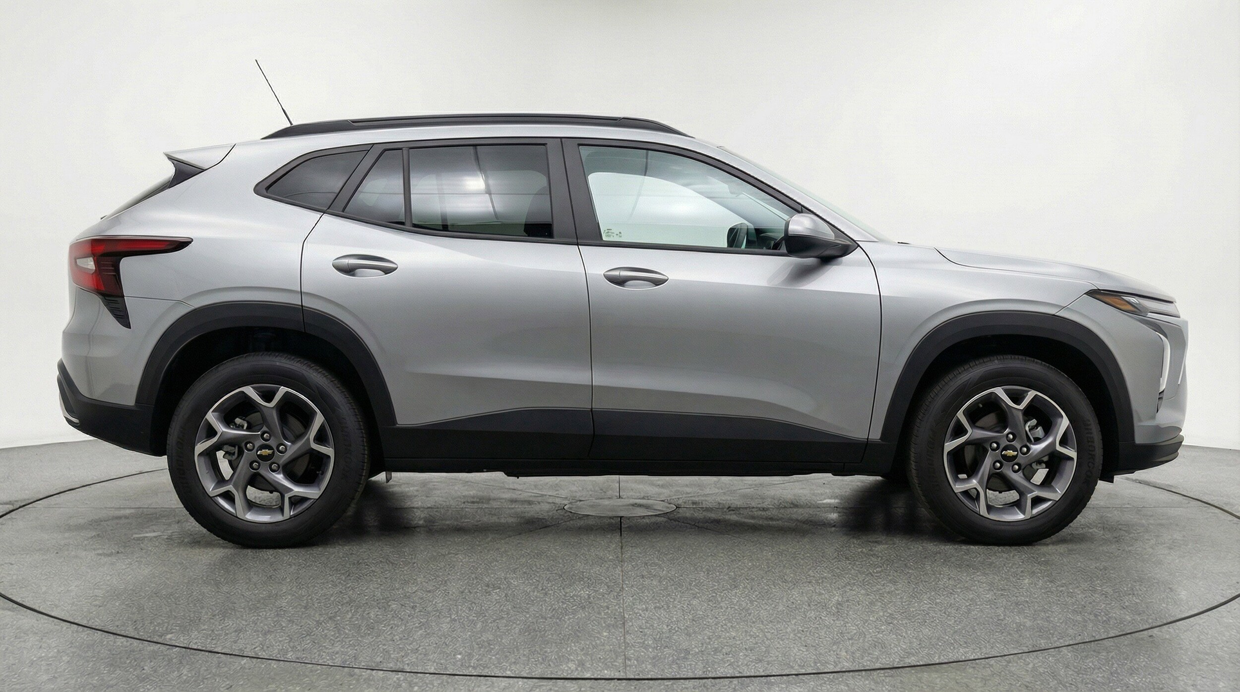 Thumbnail: 2025 Chevrolet Trax - 11