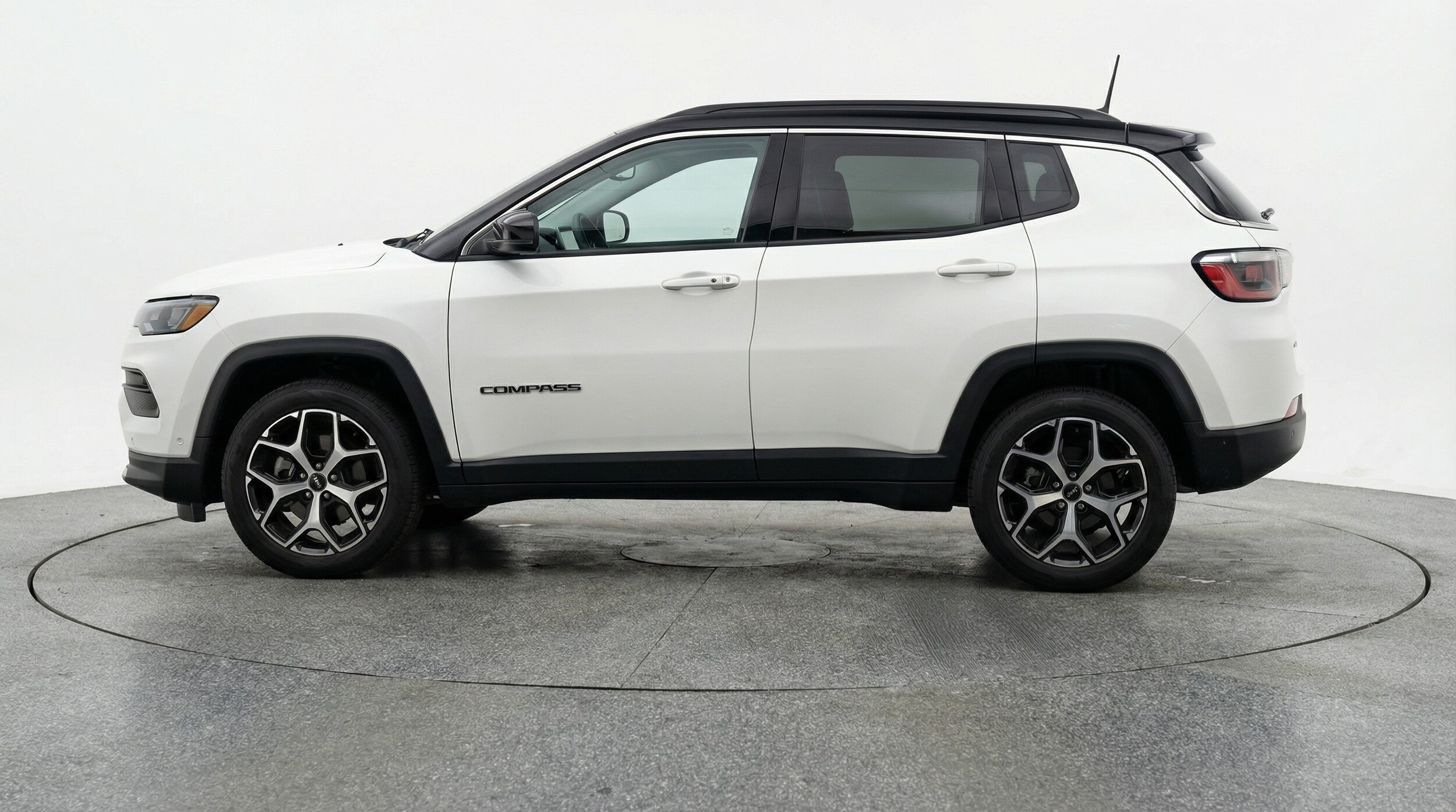 Thumbnail: 2025 Jeep Compass - 4