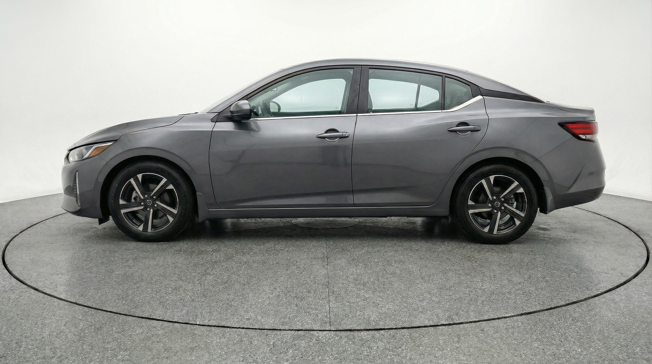 Thumbnail: 2025 Nissan Sentra - 4