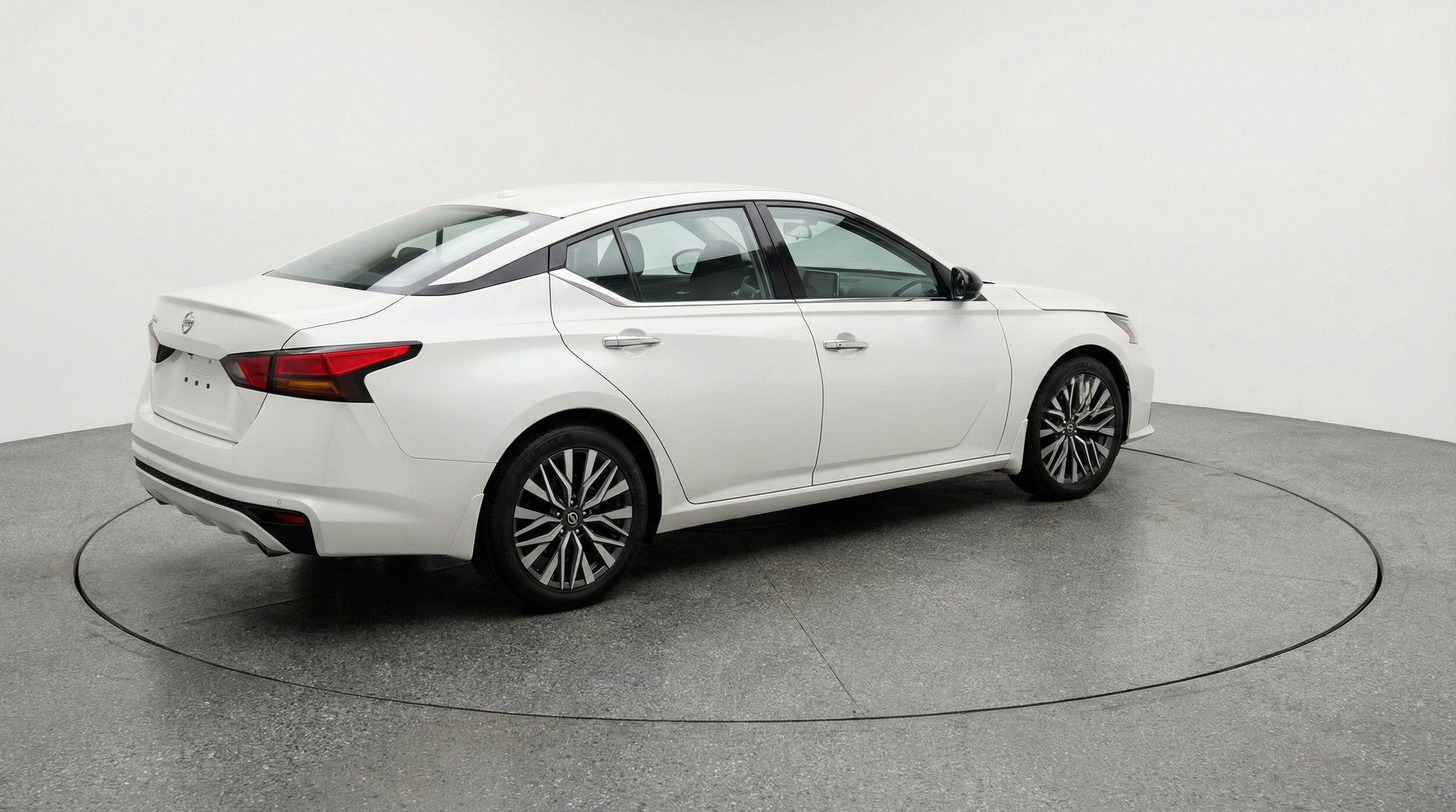 Thumbnail: 2025 Nissan Altima - 9