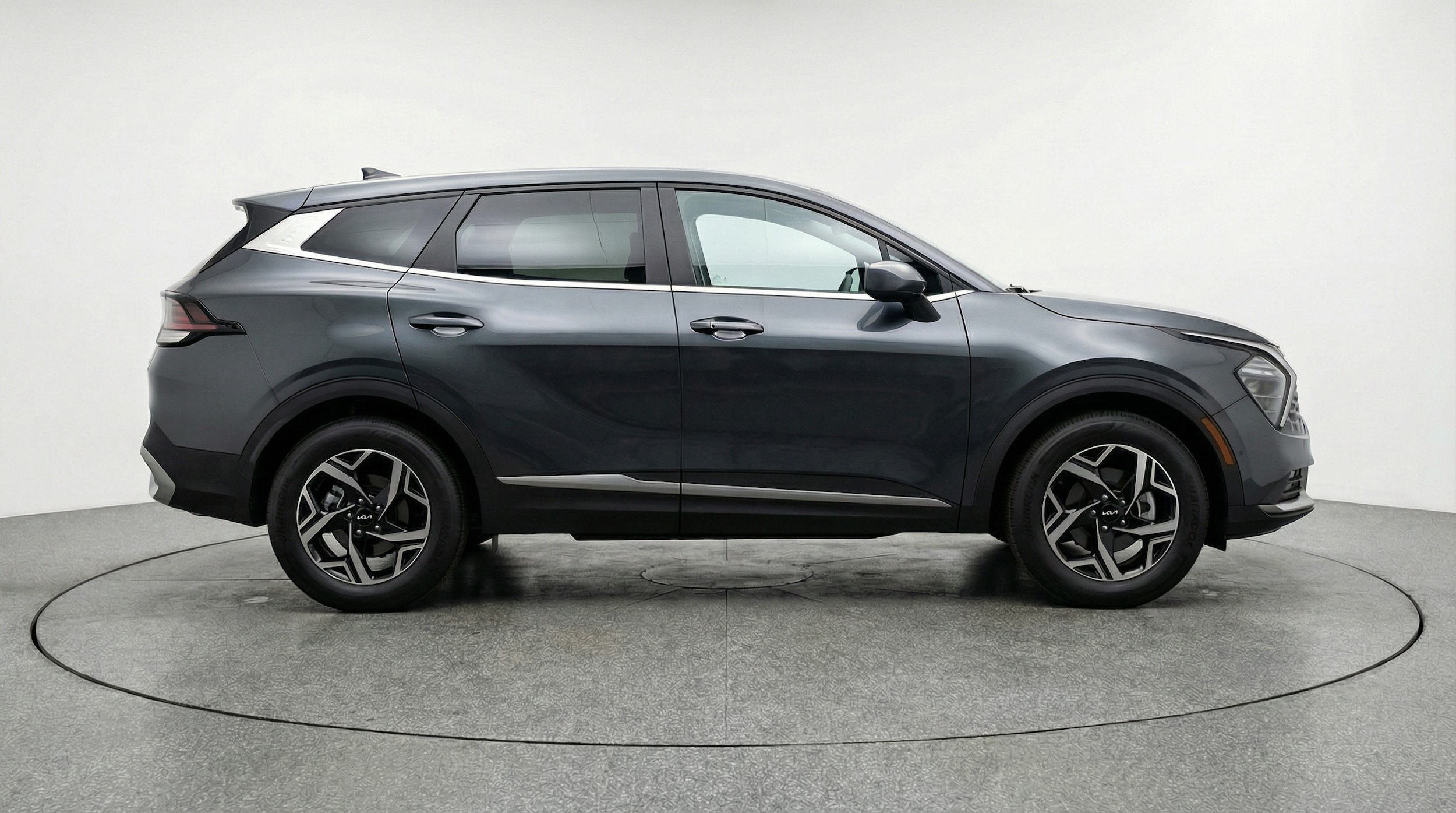 Thumbnail: 2025 Kia Sportage - 8