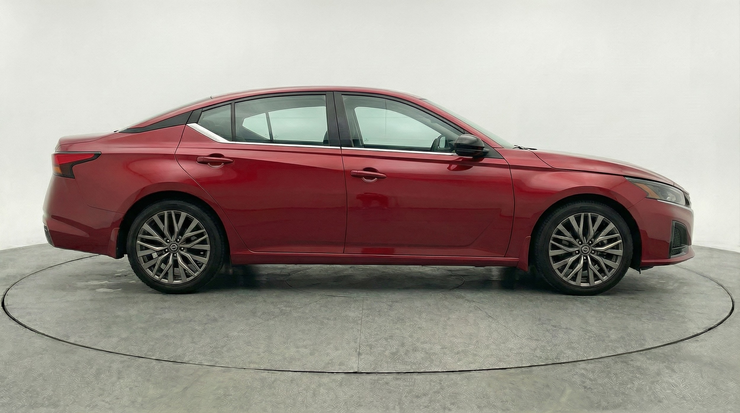 Thumbnail: 2025 Nissan Altima - 8