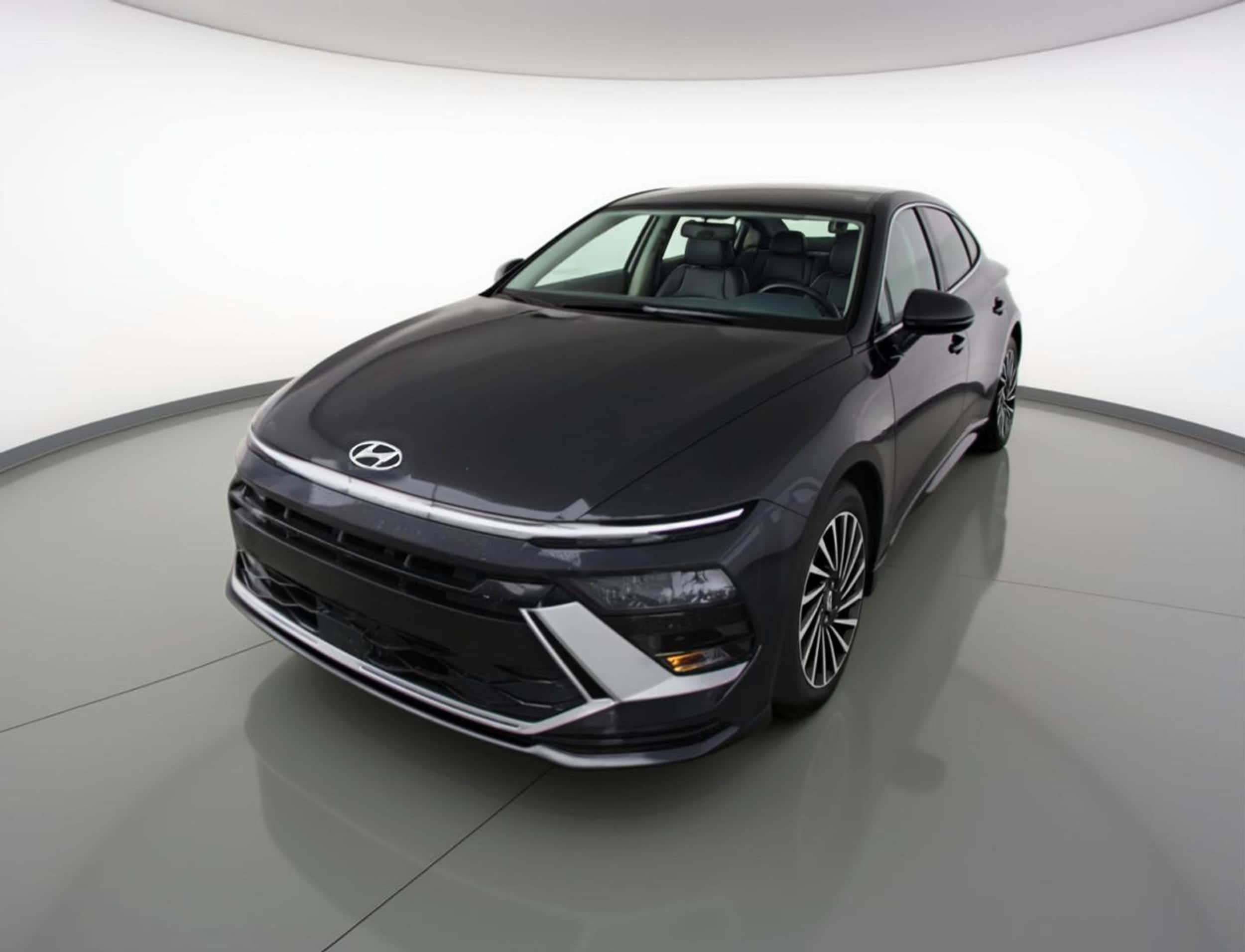 Thumbnail: 2025 Hyundai Sonata - 3