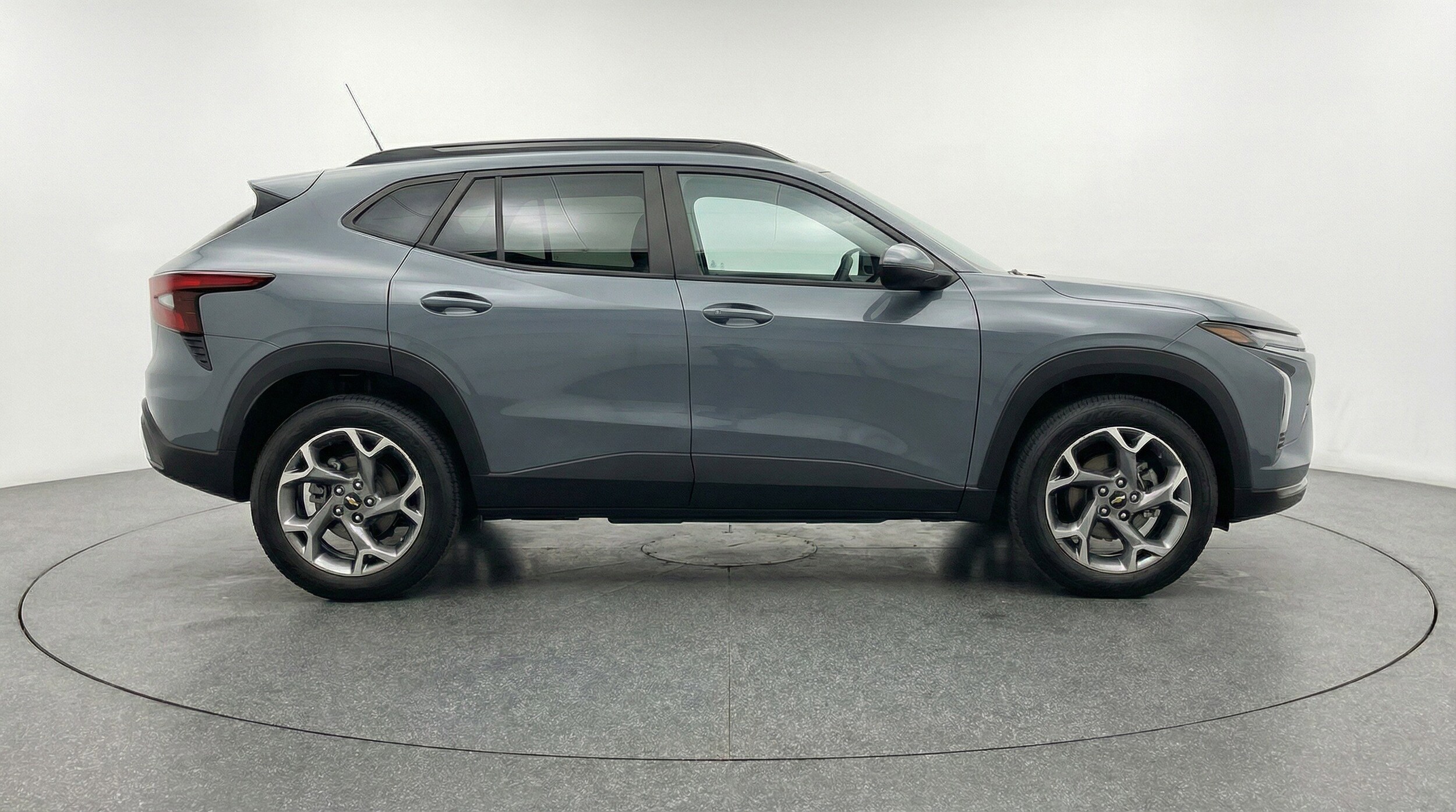 Thumbnail: 2025 Chevrolet Trax - 11