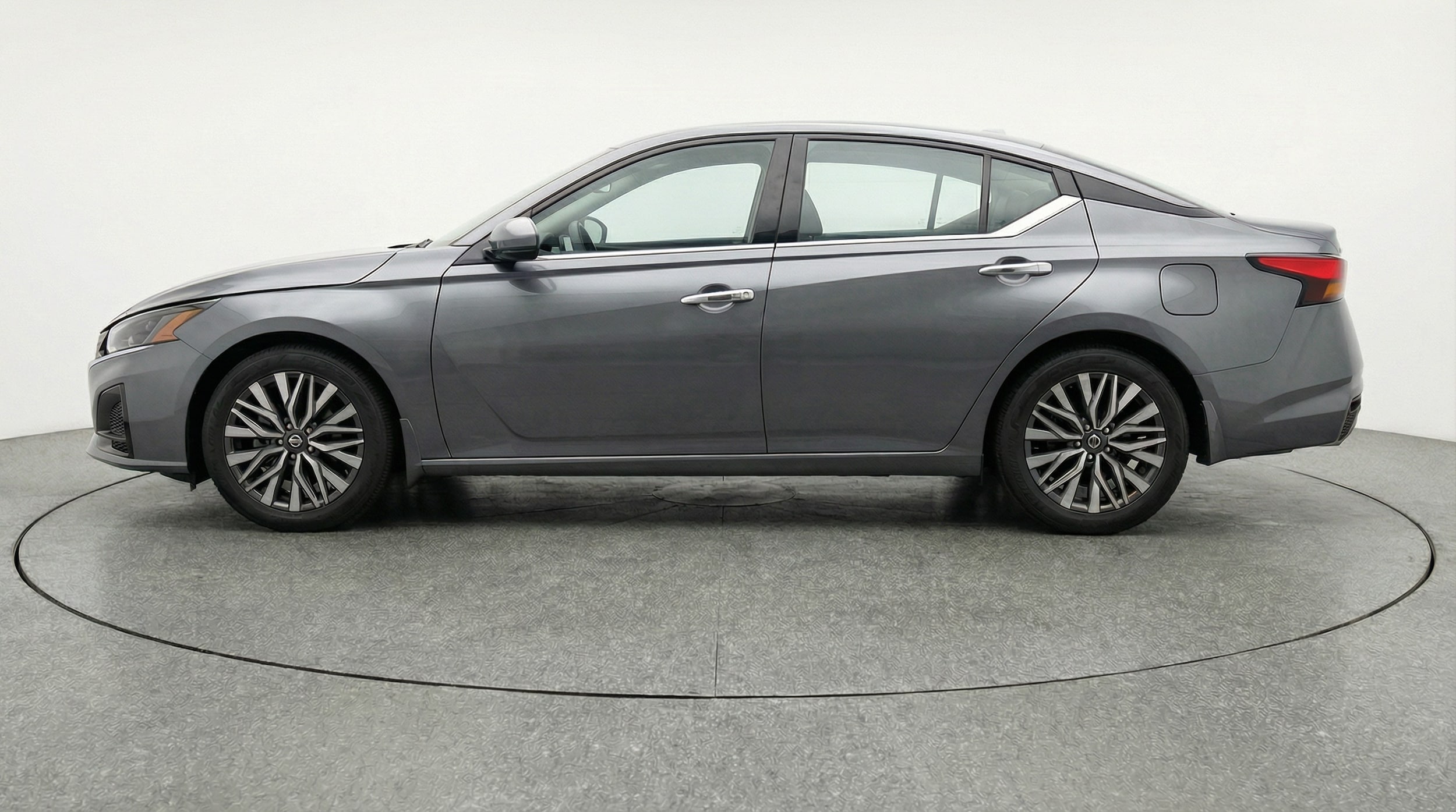 Thumbnail: 2025 Nissan Altima - 4