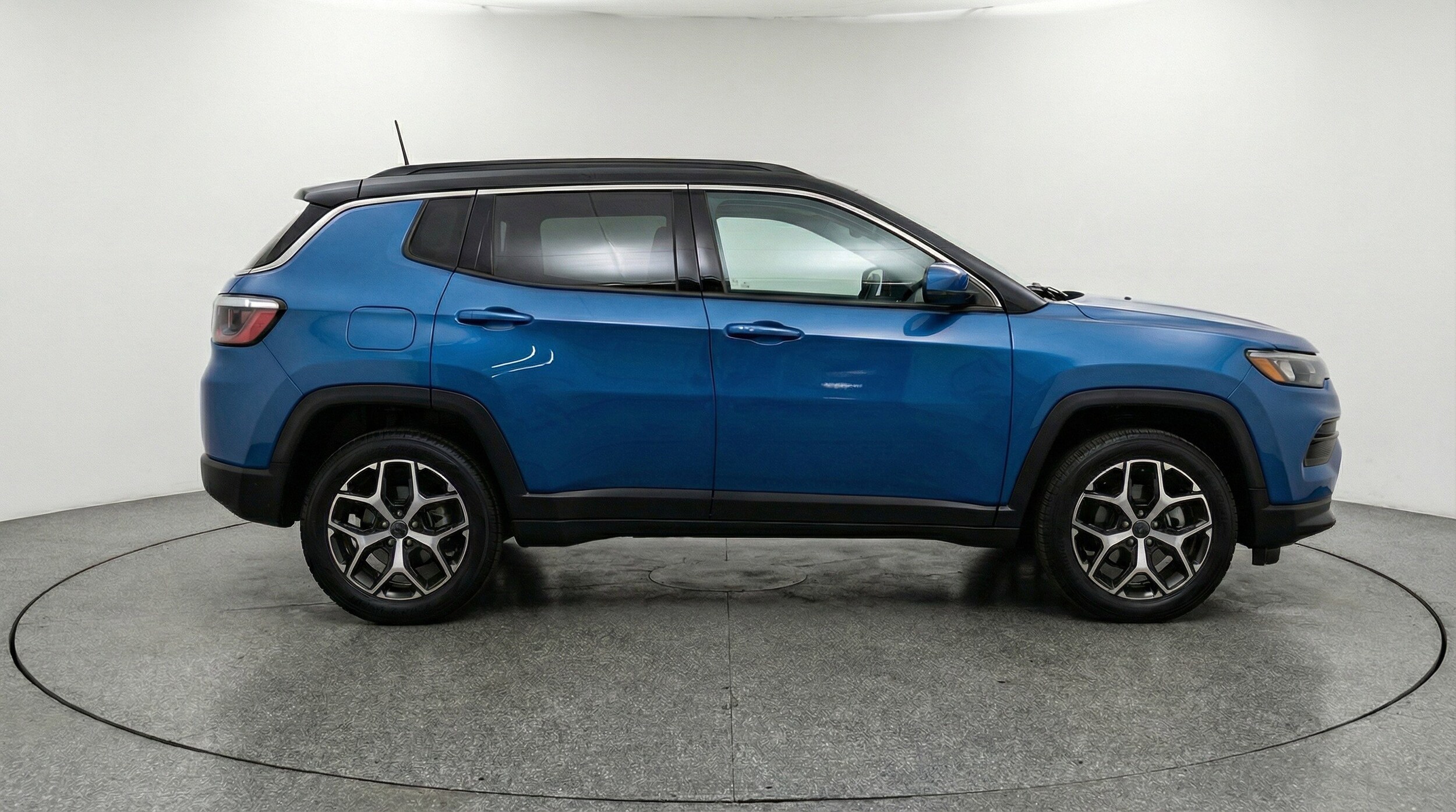 Thumbnail: 2025 Jeep Compass - 11