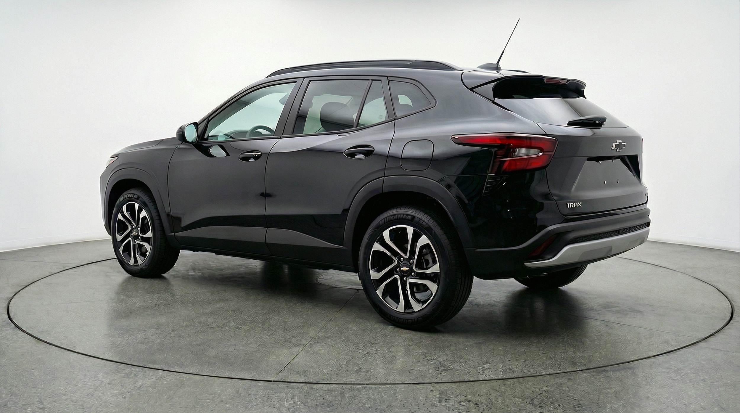 Thumbnail: 2025 Chevrolet Trax - 5