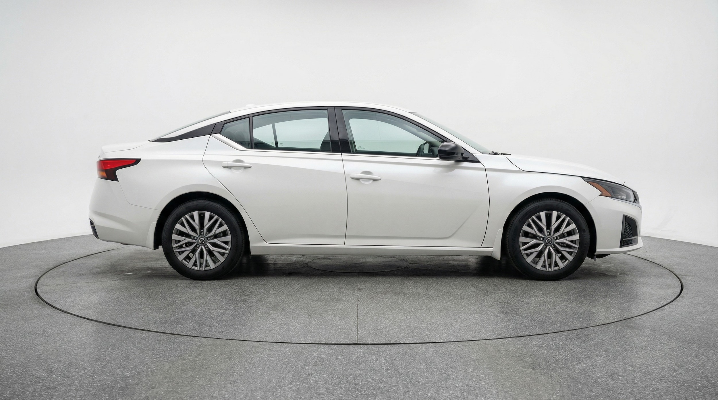 Thumbnail: 2025 Nissan Altima - 8