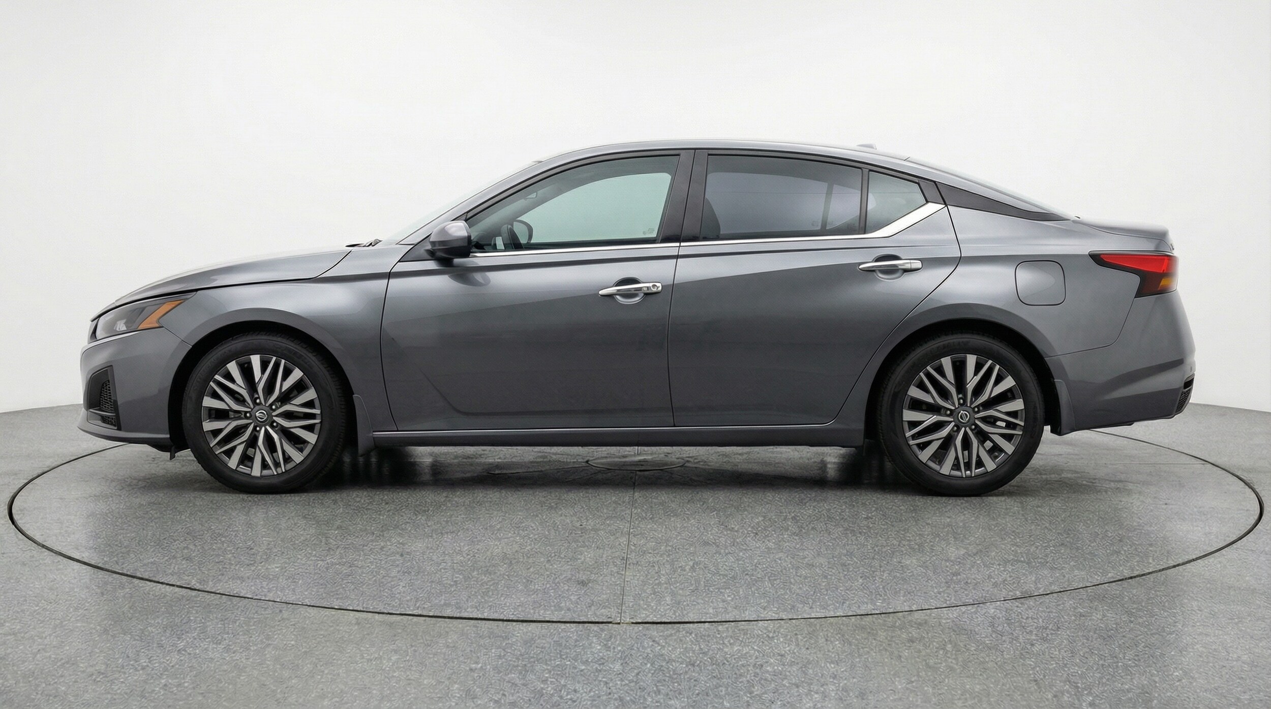 Thumbnail: 2025 Nissan Altima - 4