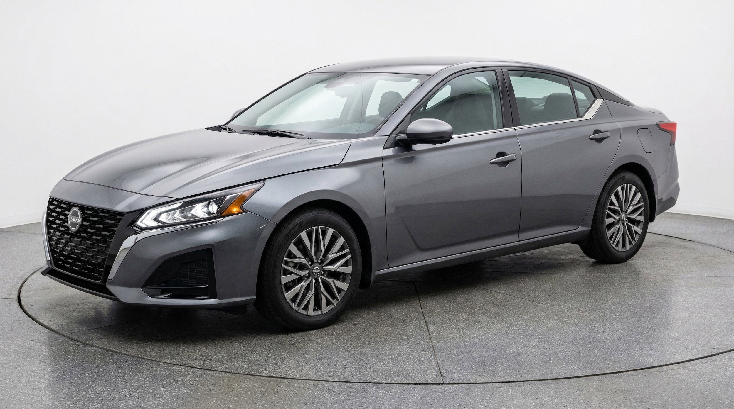 Thumbnail: 2025 Nissan Altima - 3