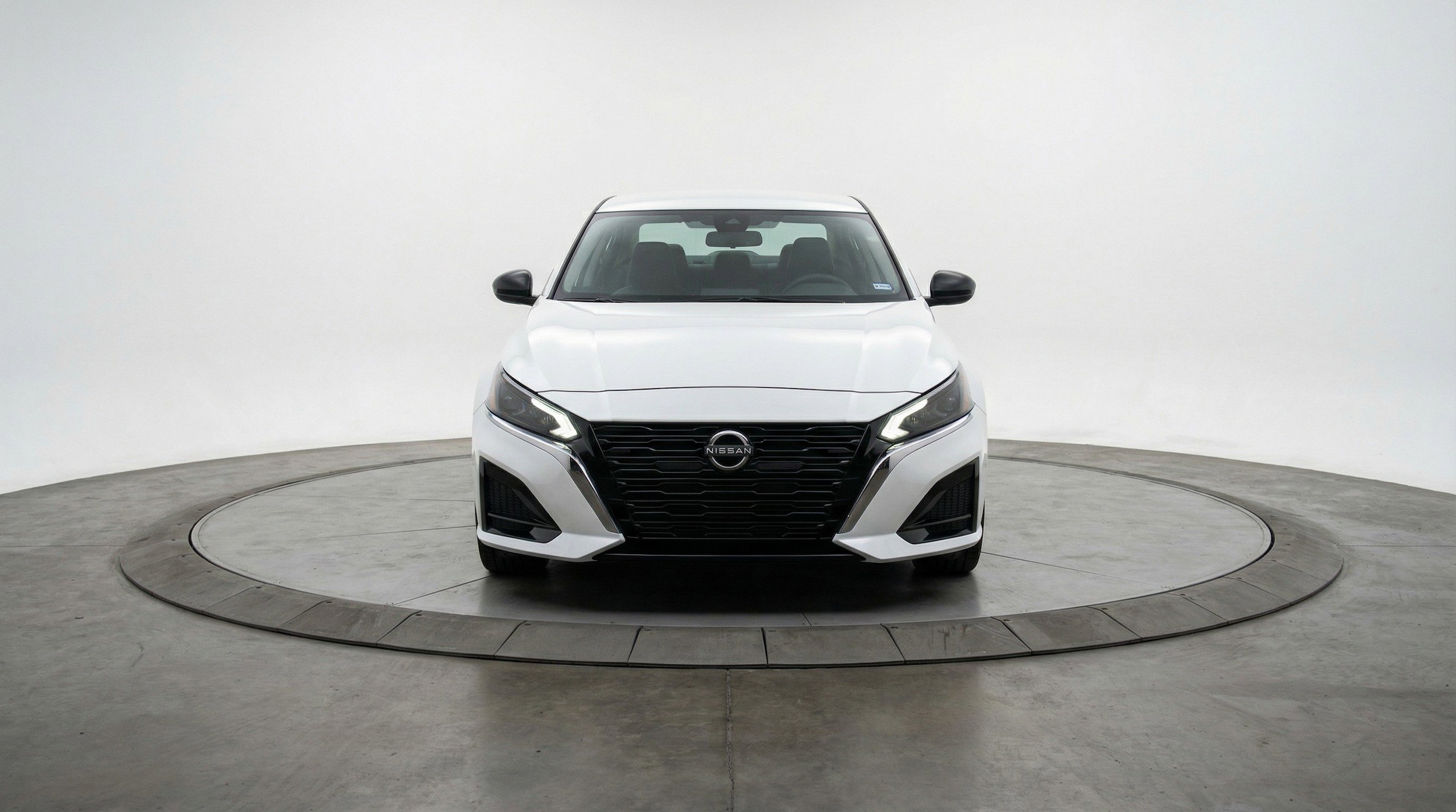 Thumbnail: 2025 Nissan Altima - 2
