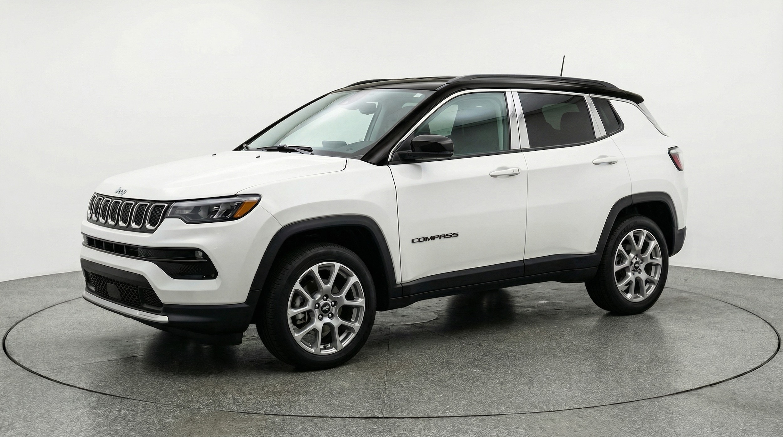Thumbnail: 2025 Jeep Compass - 3