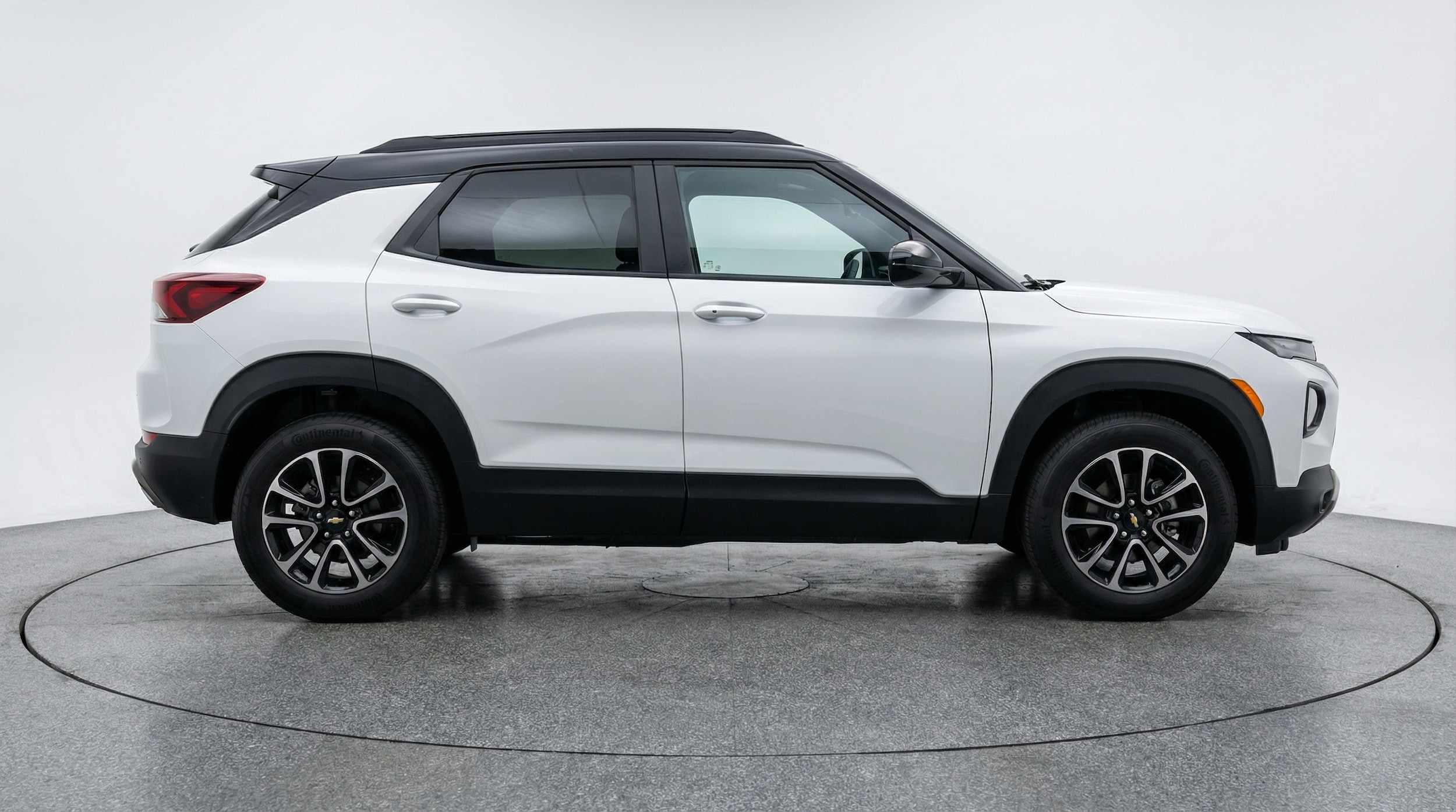 Thumbnail: 2025 Chevrolet TrailBlazer - 8