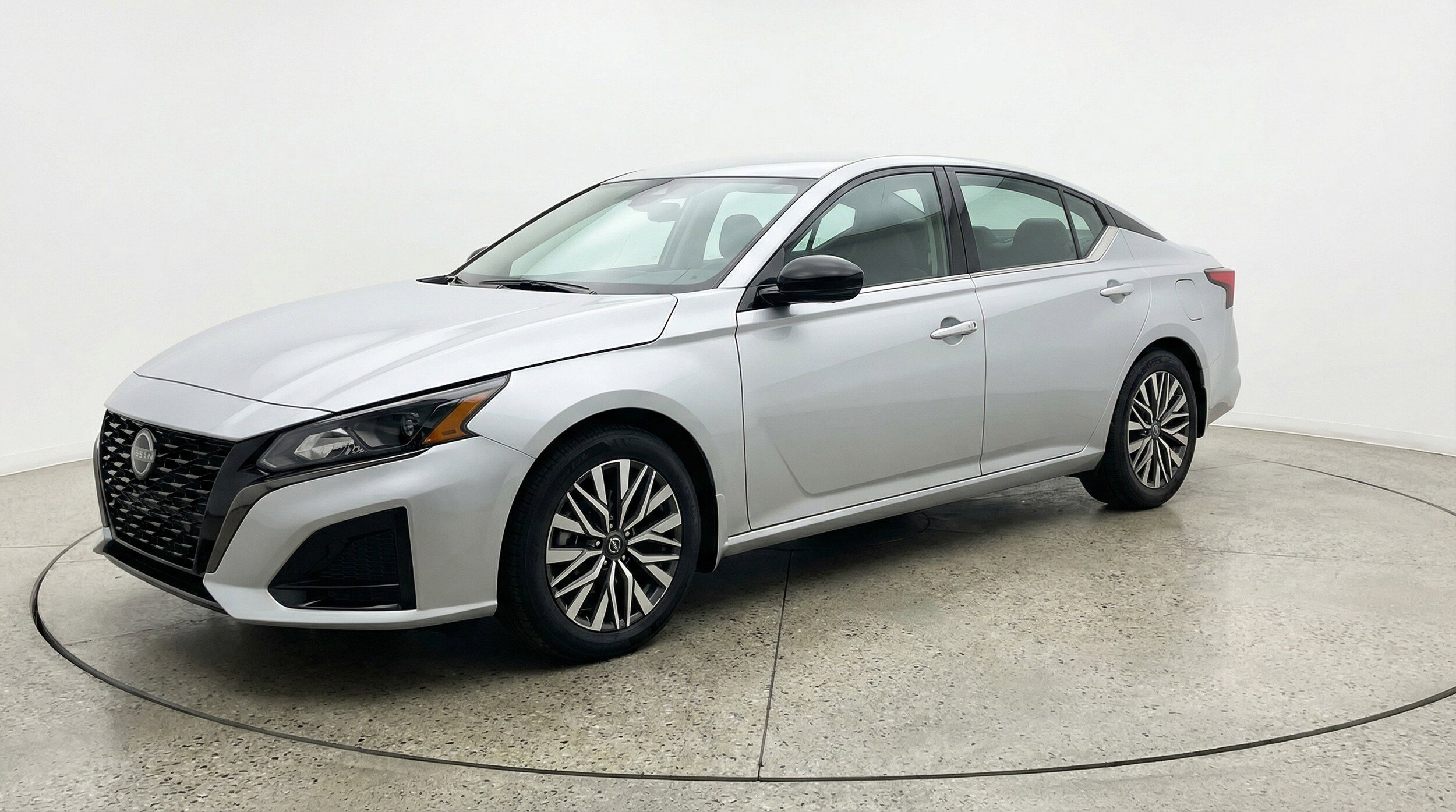 Thumbnail: 2025 Nissan Altima - 3