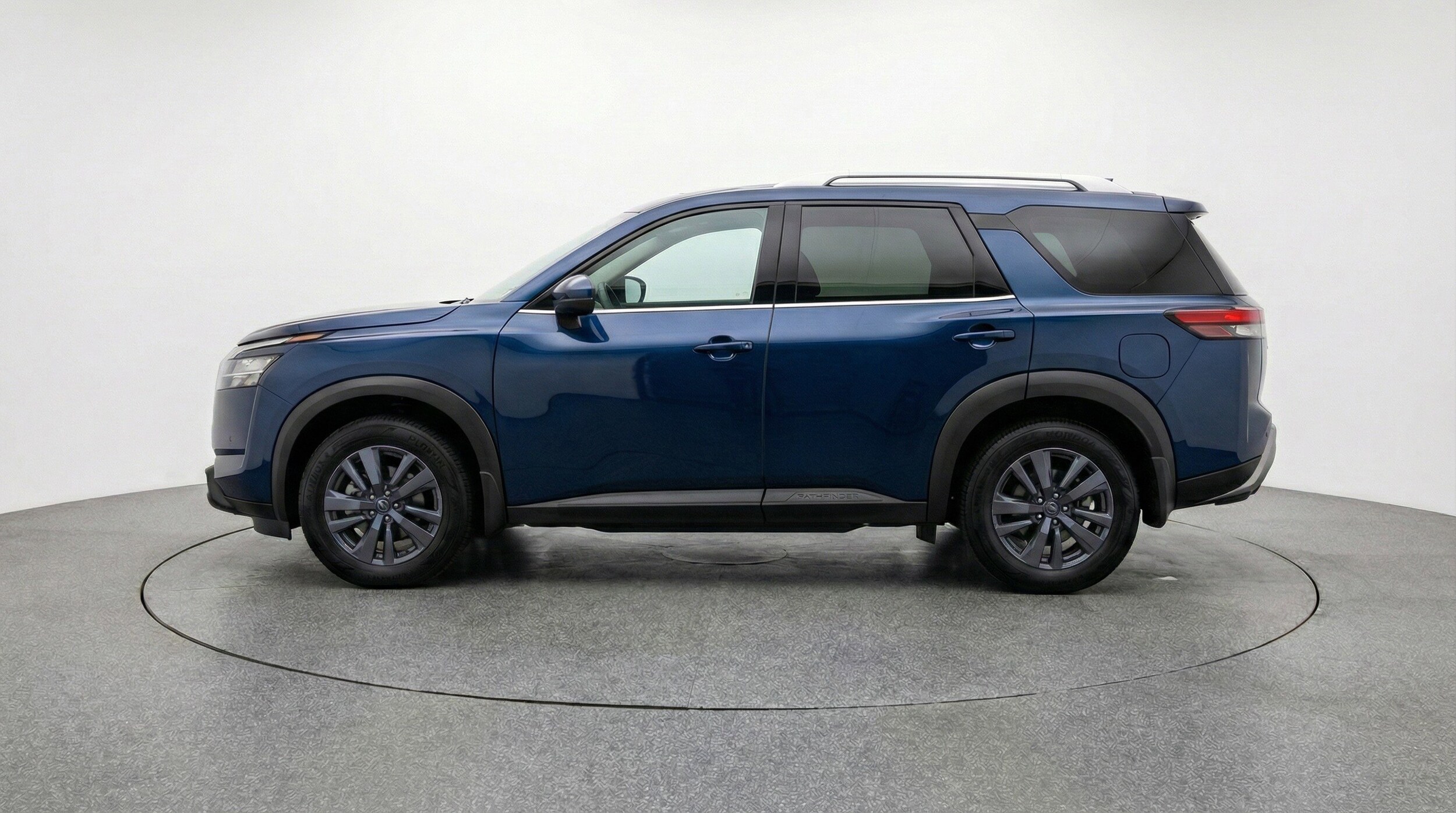 Thumbnail: 2025 Nissan Pathfinder - 5