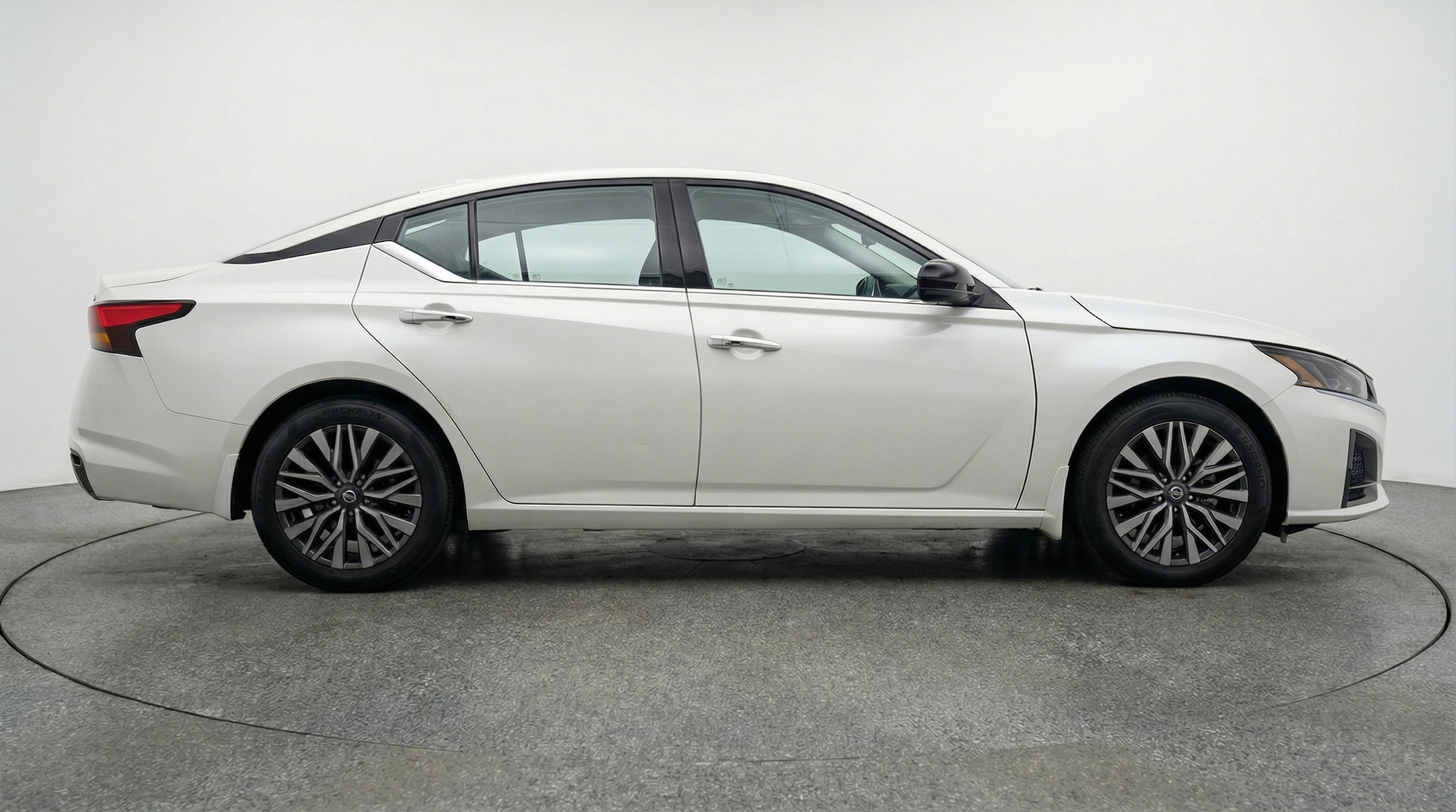 Thumbnail: 2025 Nissan Altima - 8