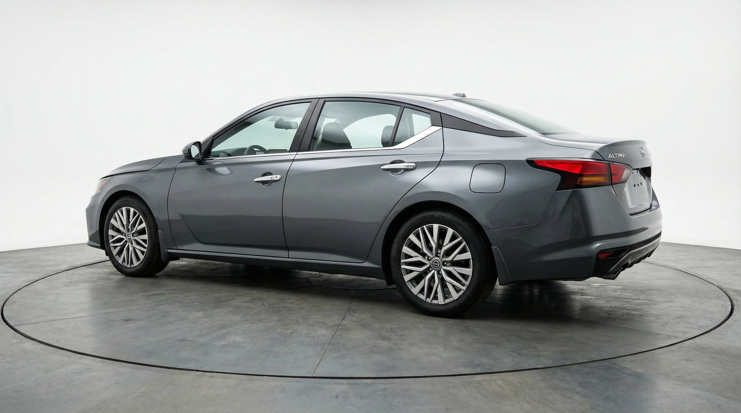 Thumbnail: 2025 Nissan Altima - 6