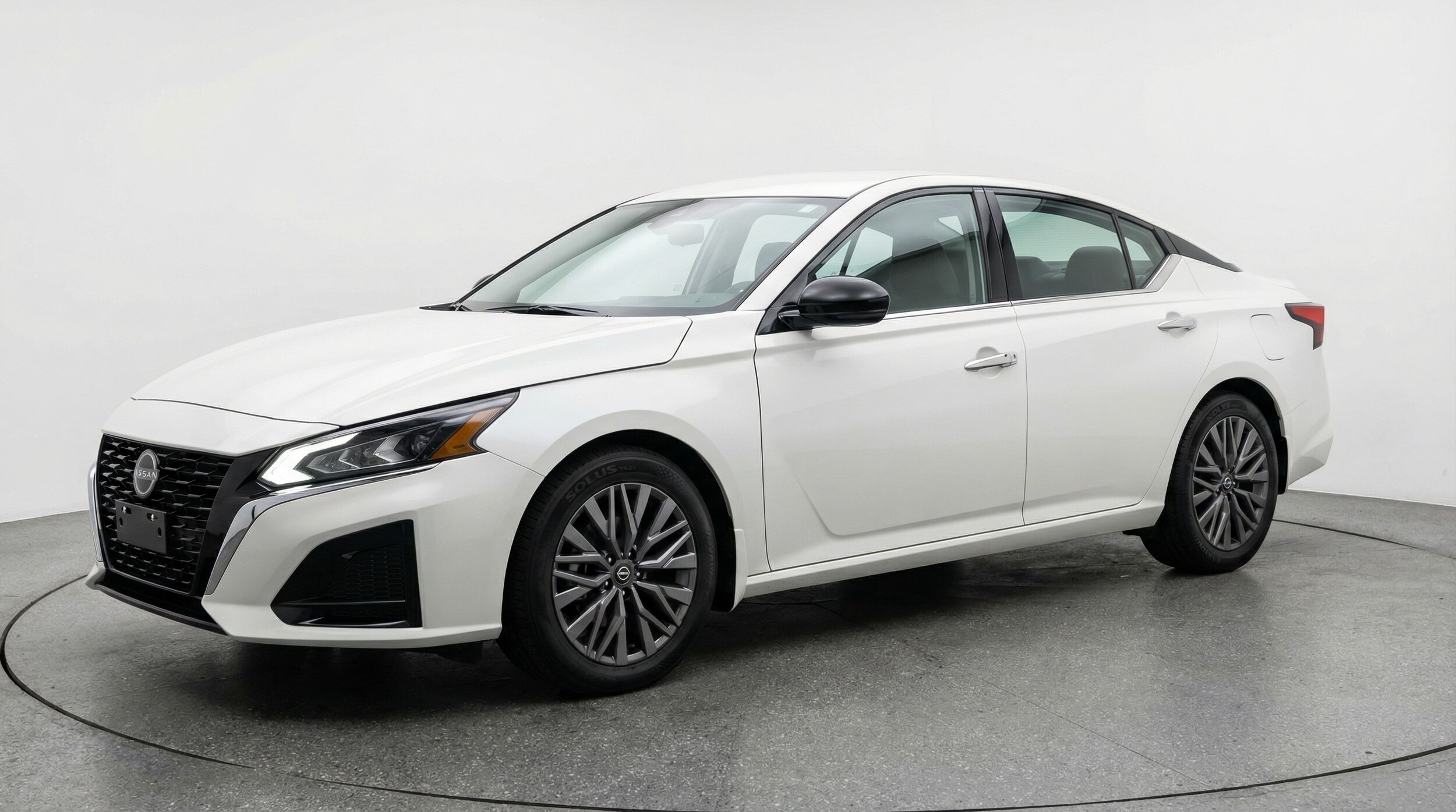 Thumbnail: 2025 Nissan Altima - 3