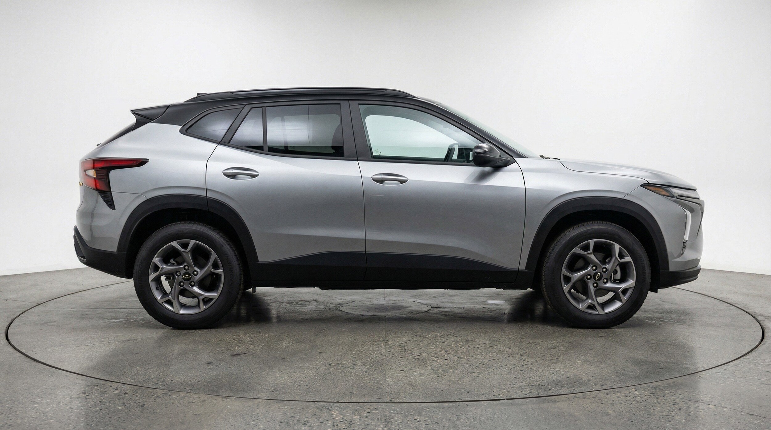 Thumbnail: 2025 Chevrolet Trax - 11