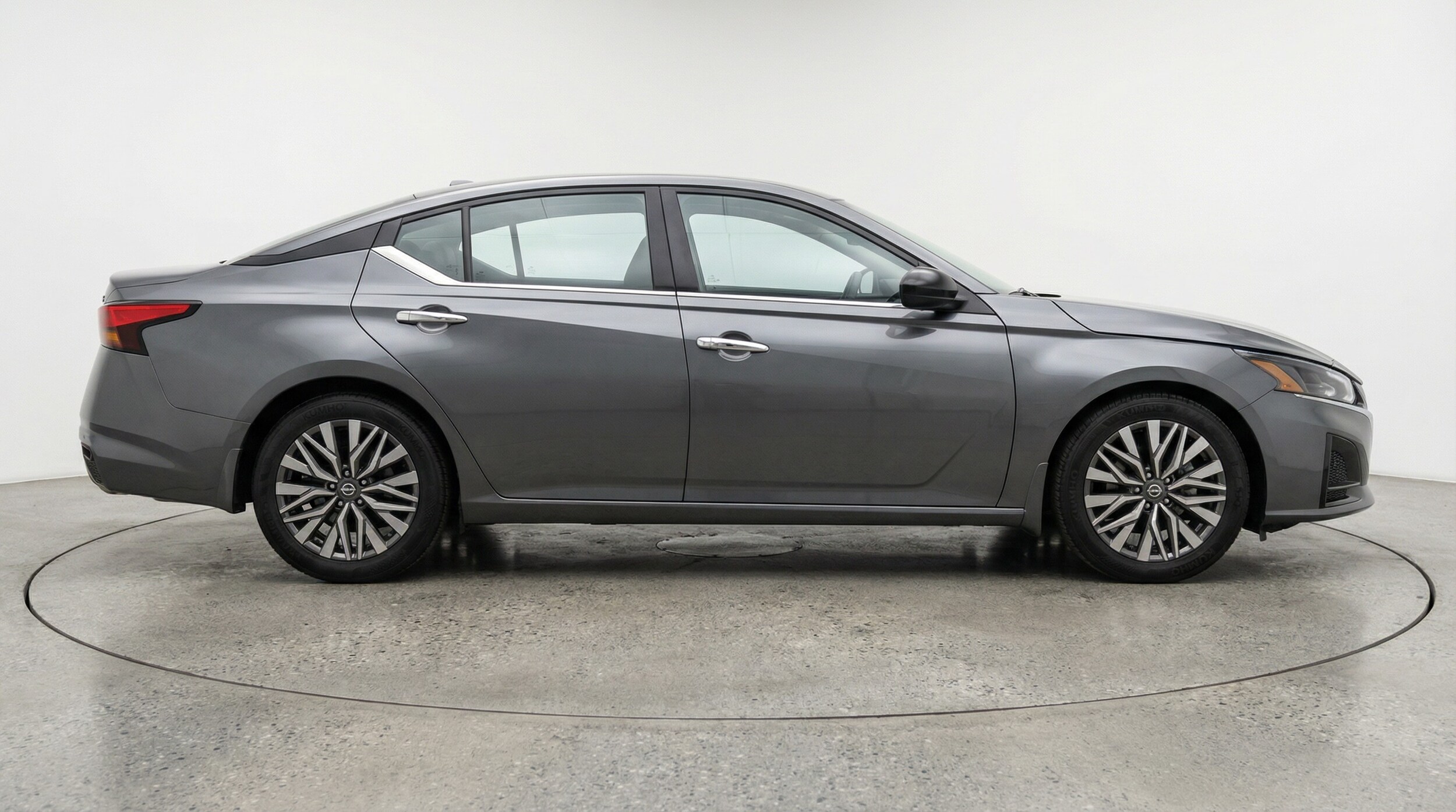 Thumbnail: 2025 Nissan Altima - 8