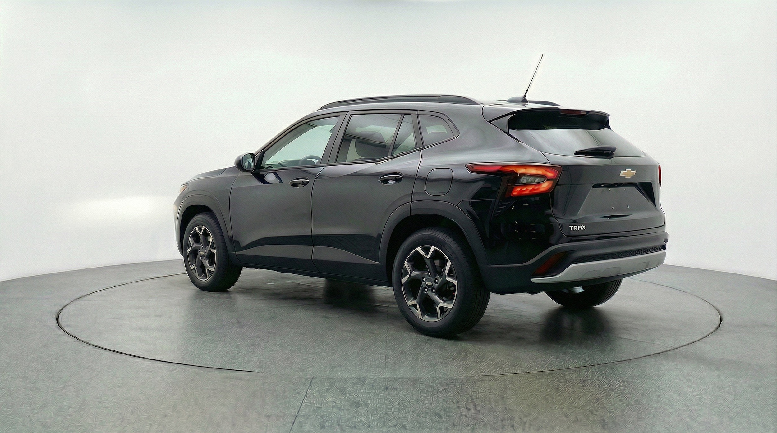 Thumbnail: 2025 Chevrolet Trax - 6