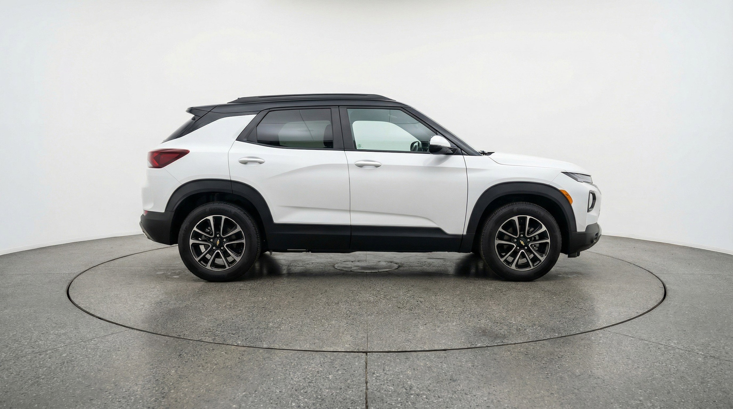 Thumbnail: 2025 Chevrolet TrailBlazer - 11