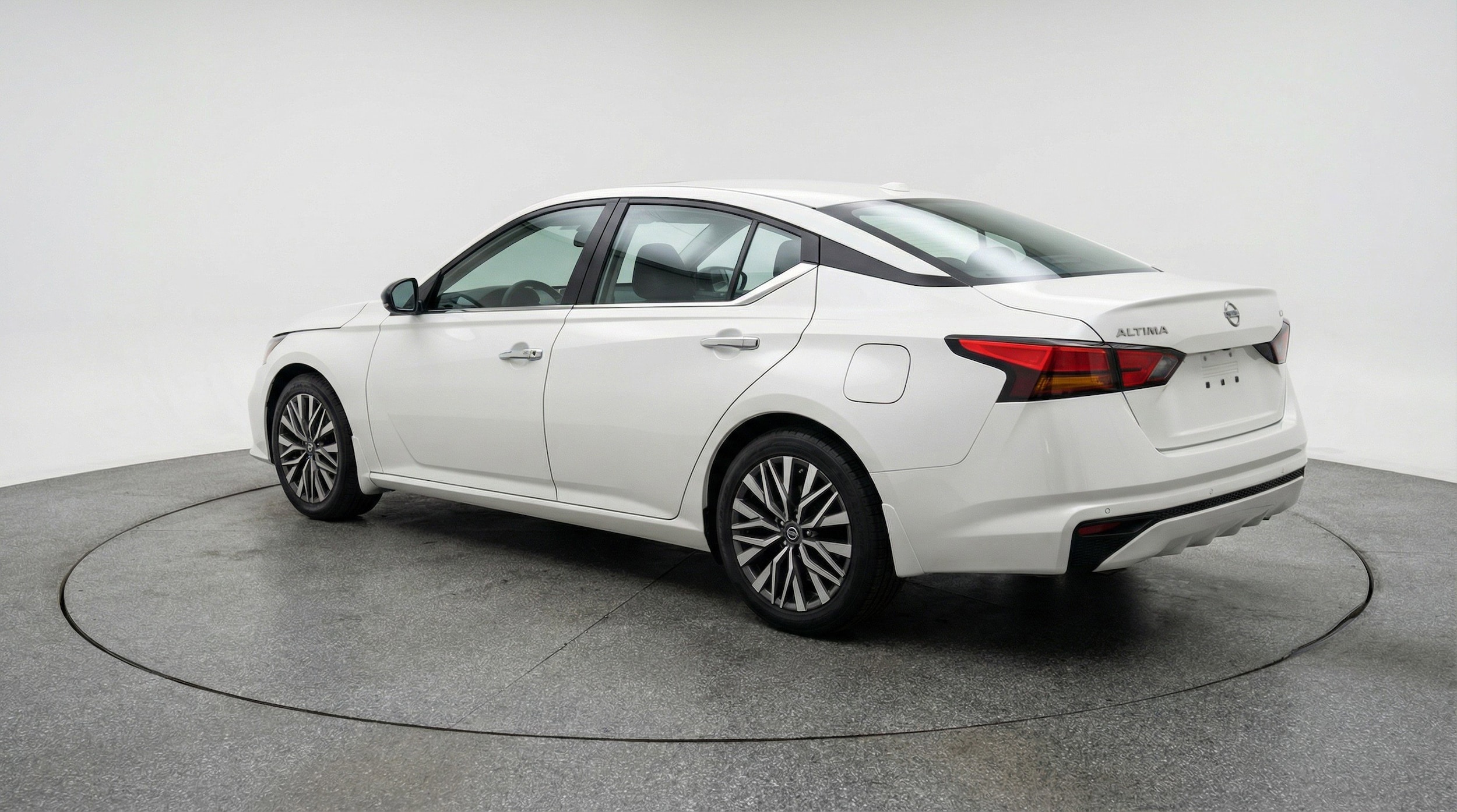 Thumbnail: 2025 Nissan Altima - 6