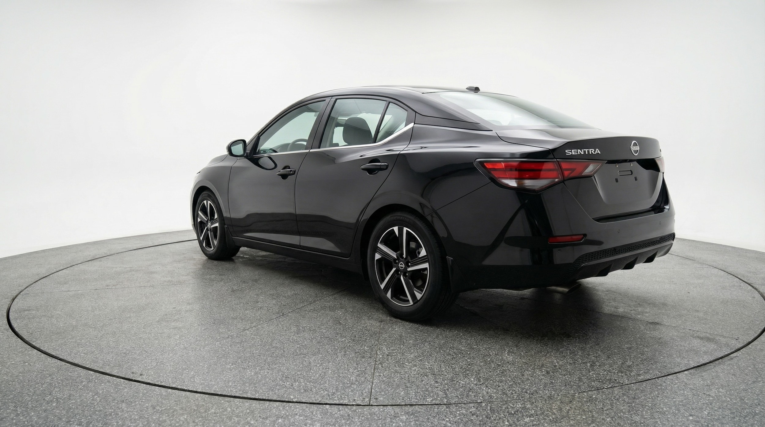 Thumbnail: 2025 Nissan Sentra - 5