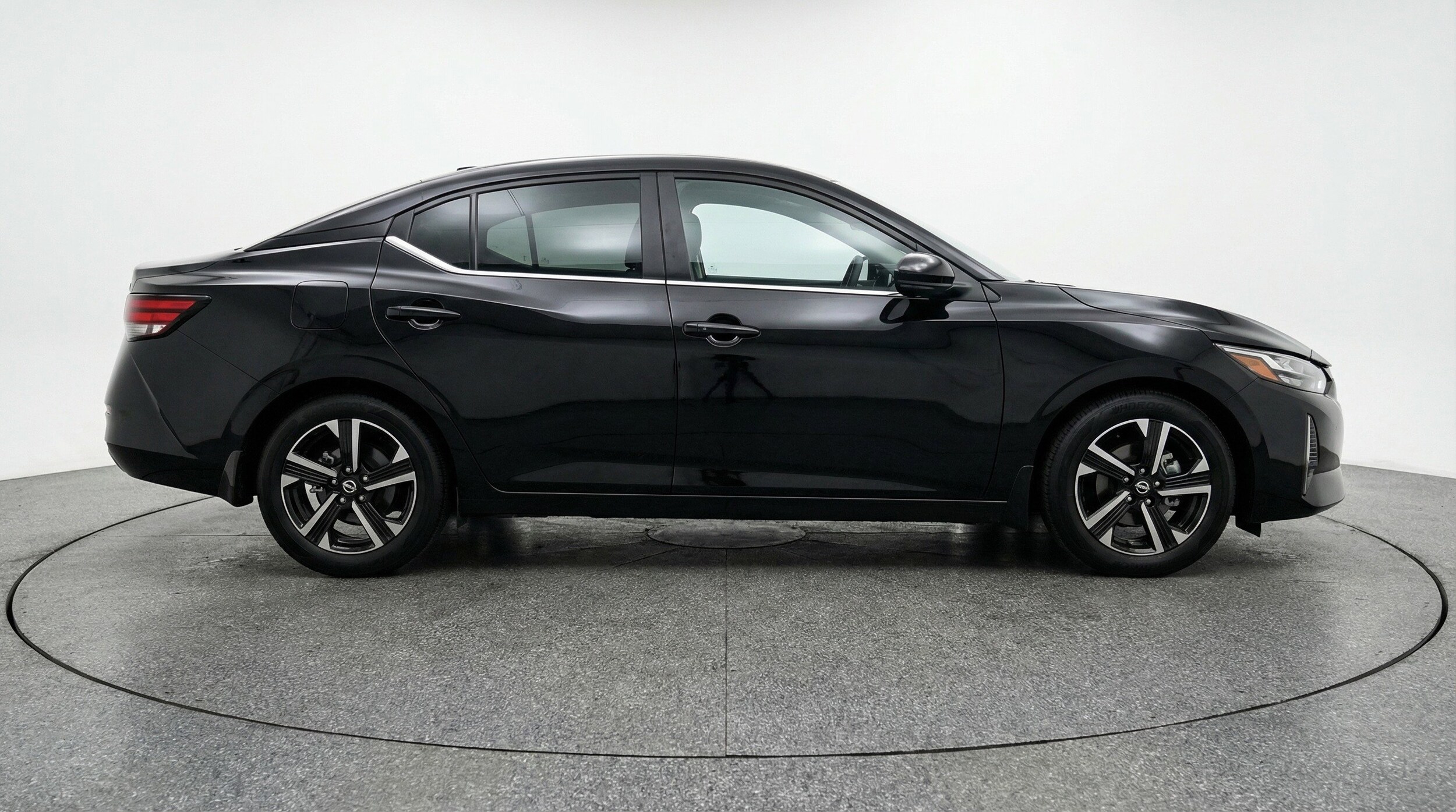 Thumbnail: 2025 Nissan Sentra - 11