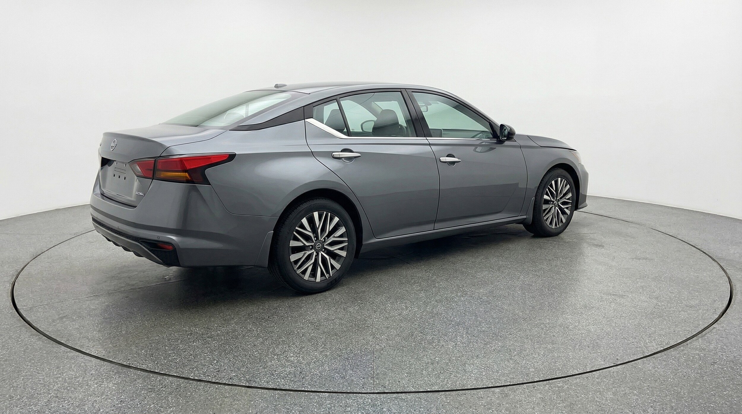 Thumbnail: 2025 Nissan Altima - 9