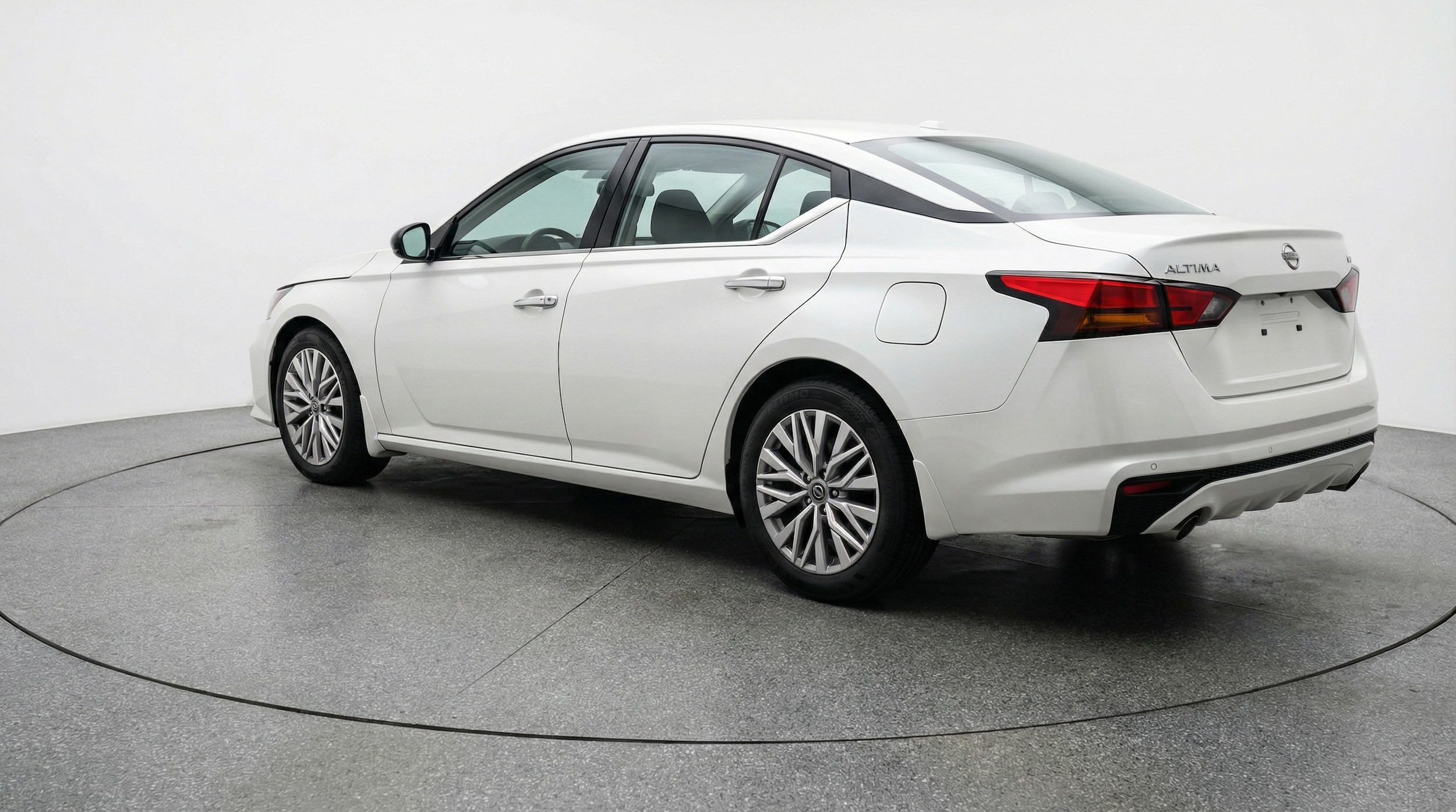 Thumbnail: 2025 Nissan Altima - 5