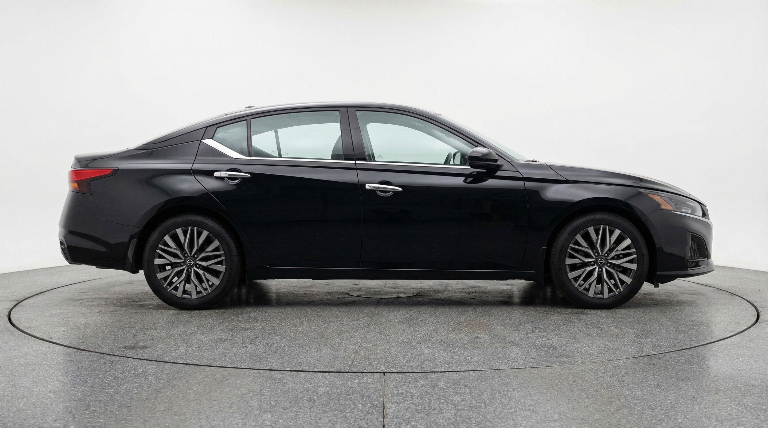 Thumbnail: 2025 Nissan Altima - 11